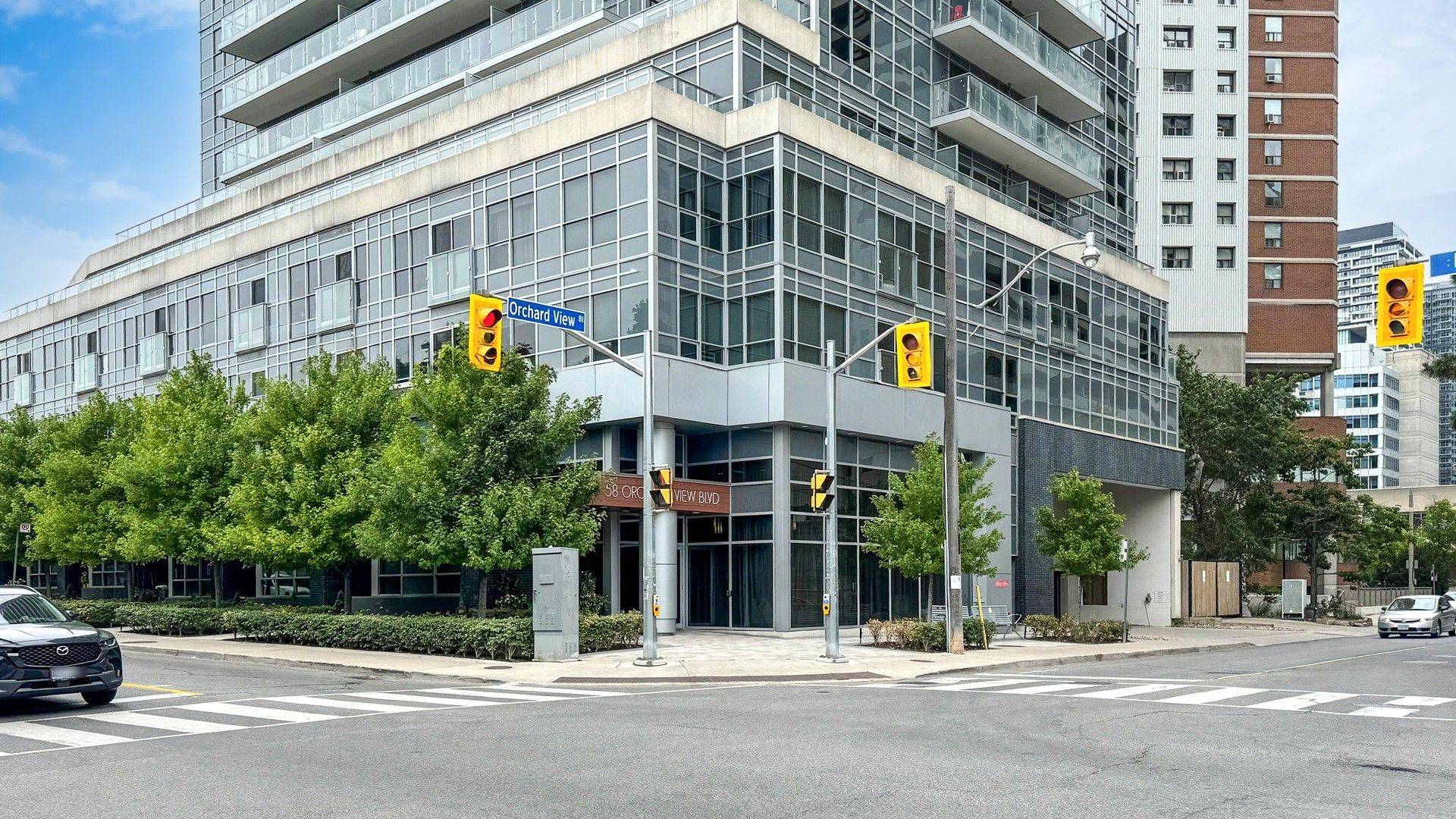 Toronto C03, ON M4R 1B9,58 Orchard View BLVD #308