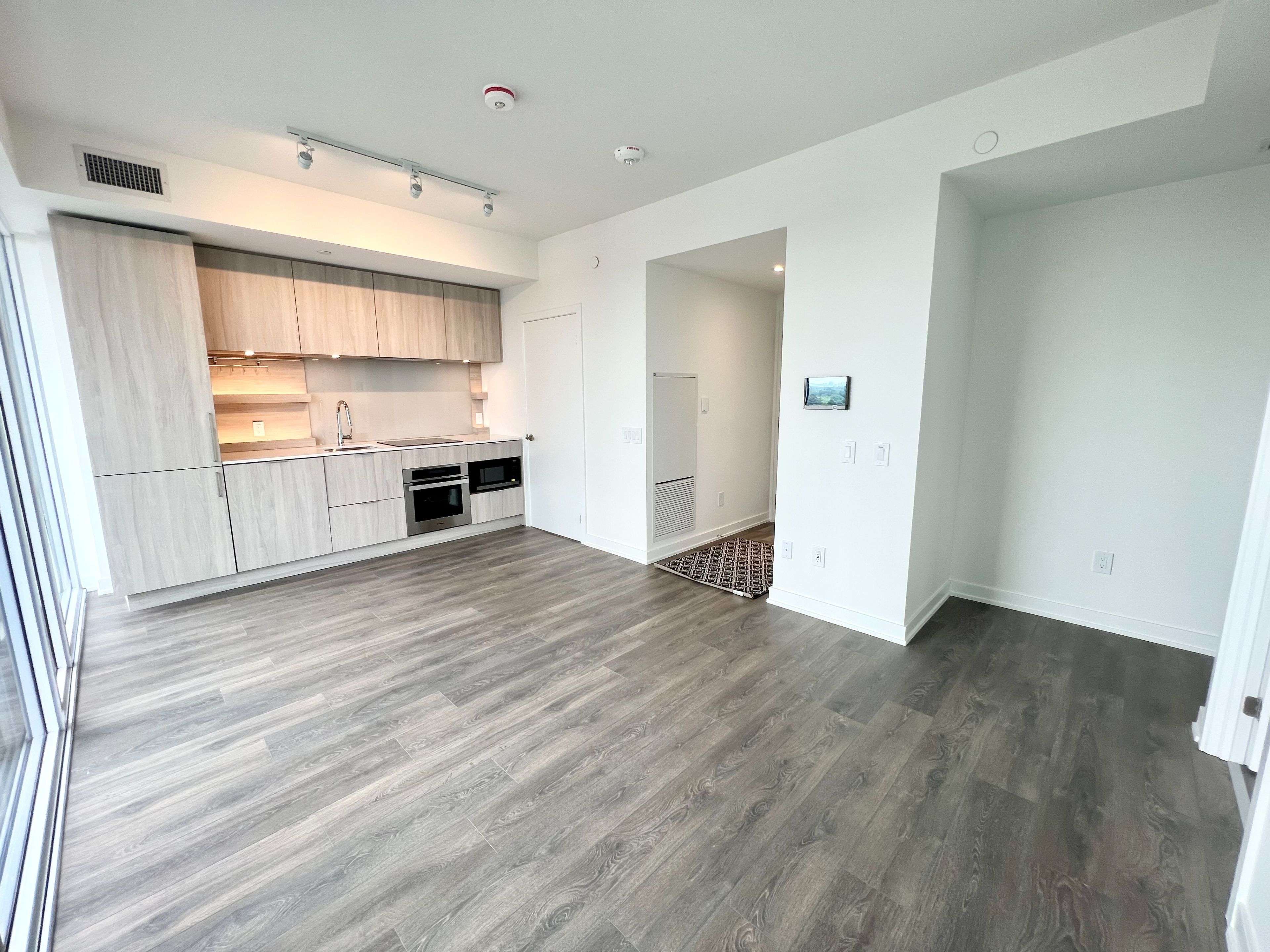 Mississauga, ON L5G 0E1,28 Ann ST #1109