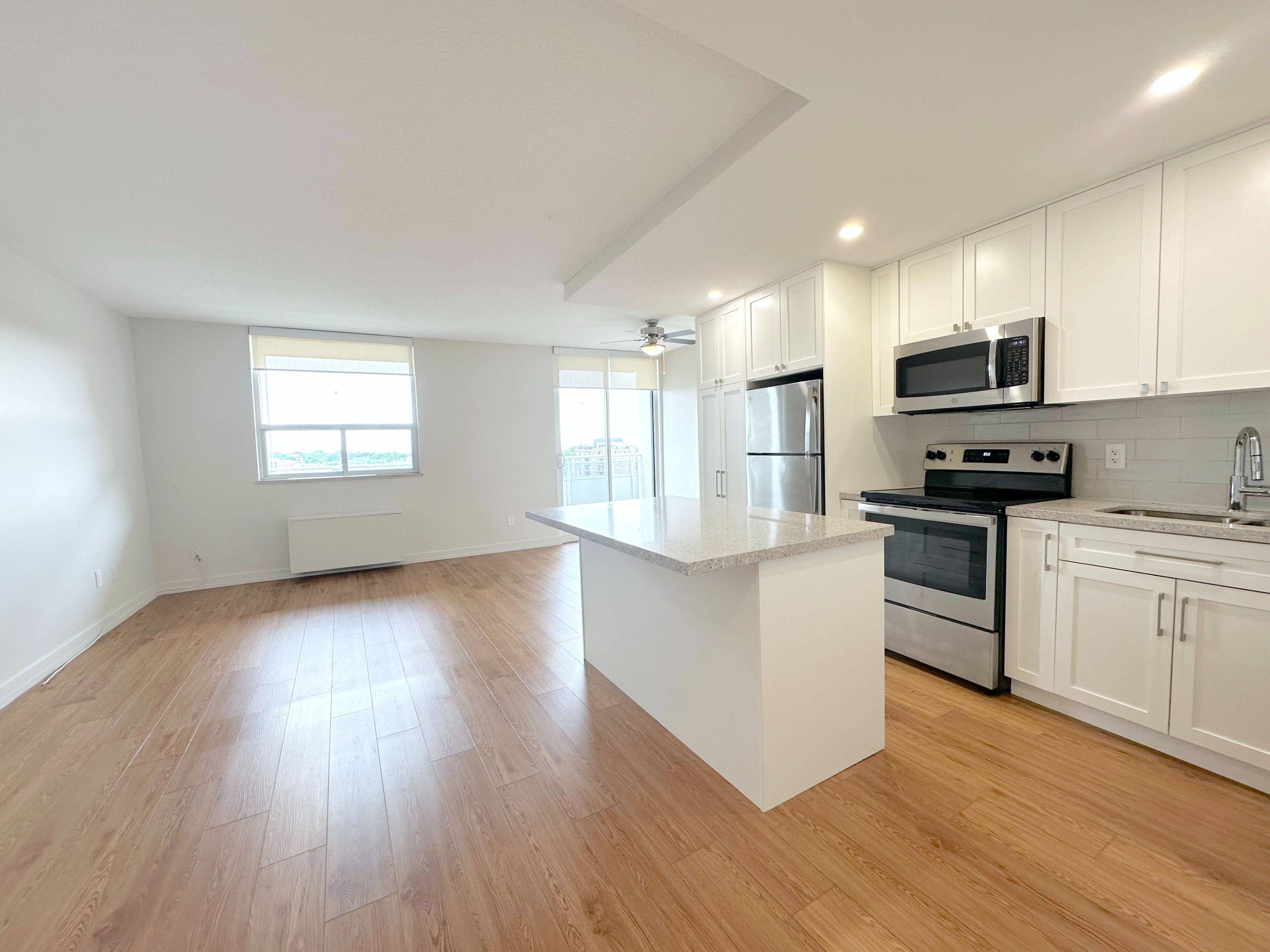 Oakville, ON L6K 3K1,125 Forsythe ST #1004