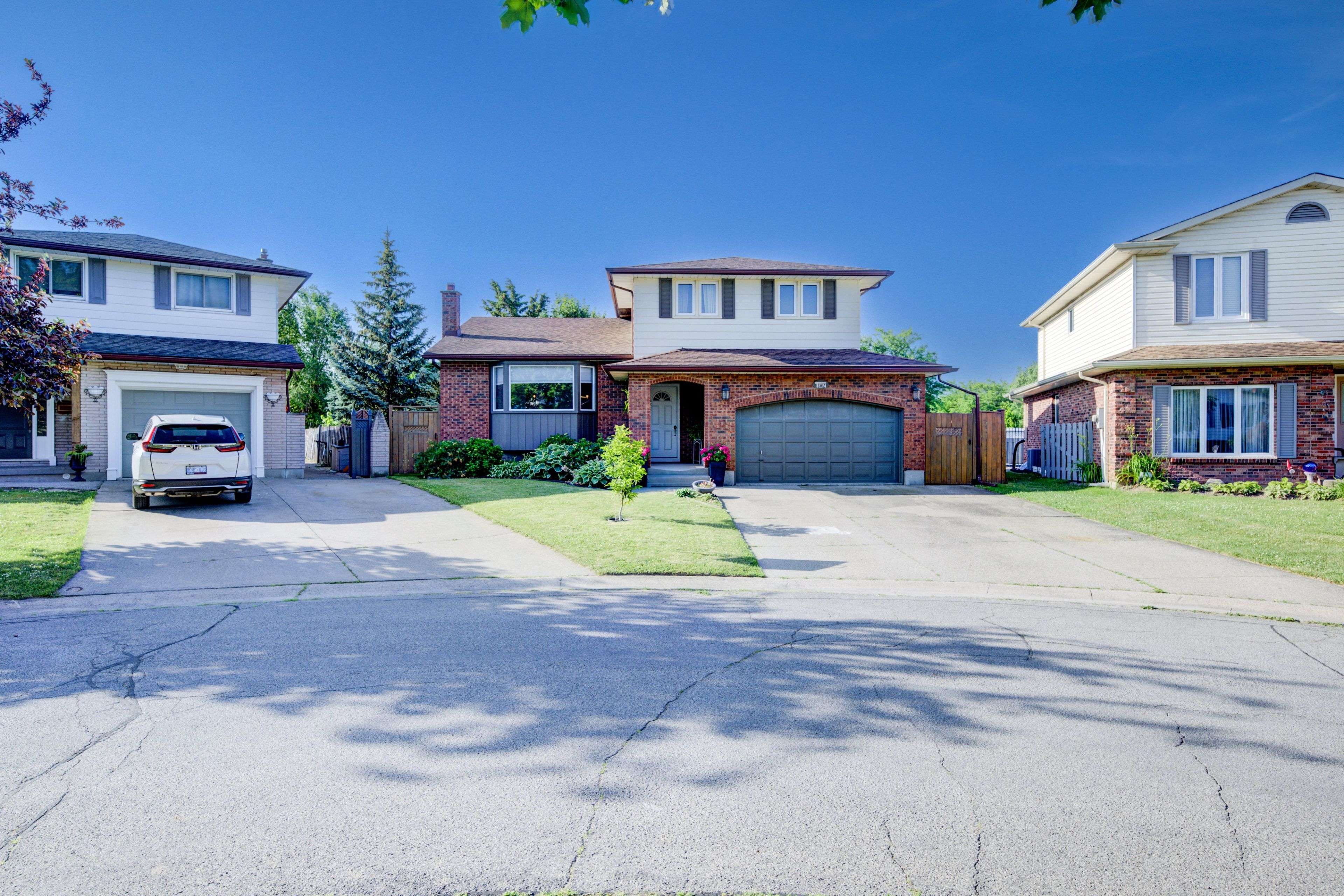 St. Catharines, ON L2M 7K6,10 Winfield CT