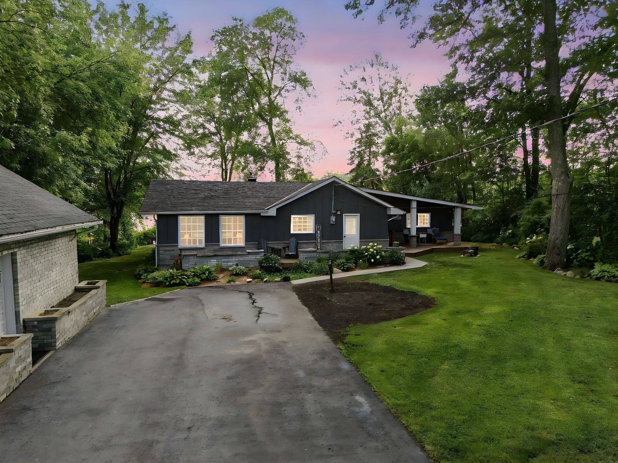 Tweed, ON K0K 3J0,290 Marlbank RD