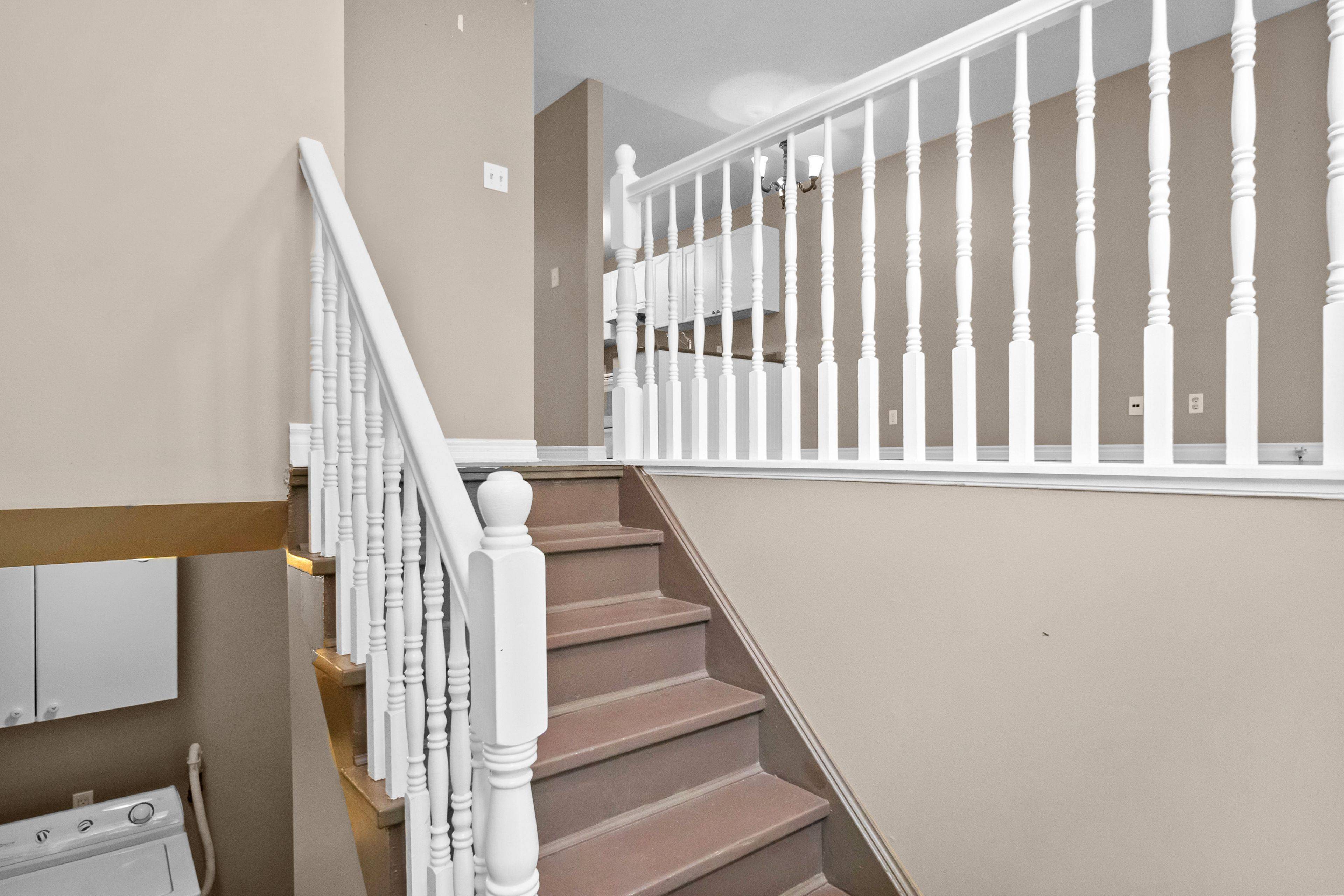 Kingston, ON K7M 8W8,484 Grandtrunk AVE