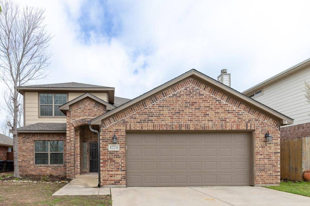 Fort Worth, TX 76106,4224 Mantis Street