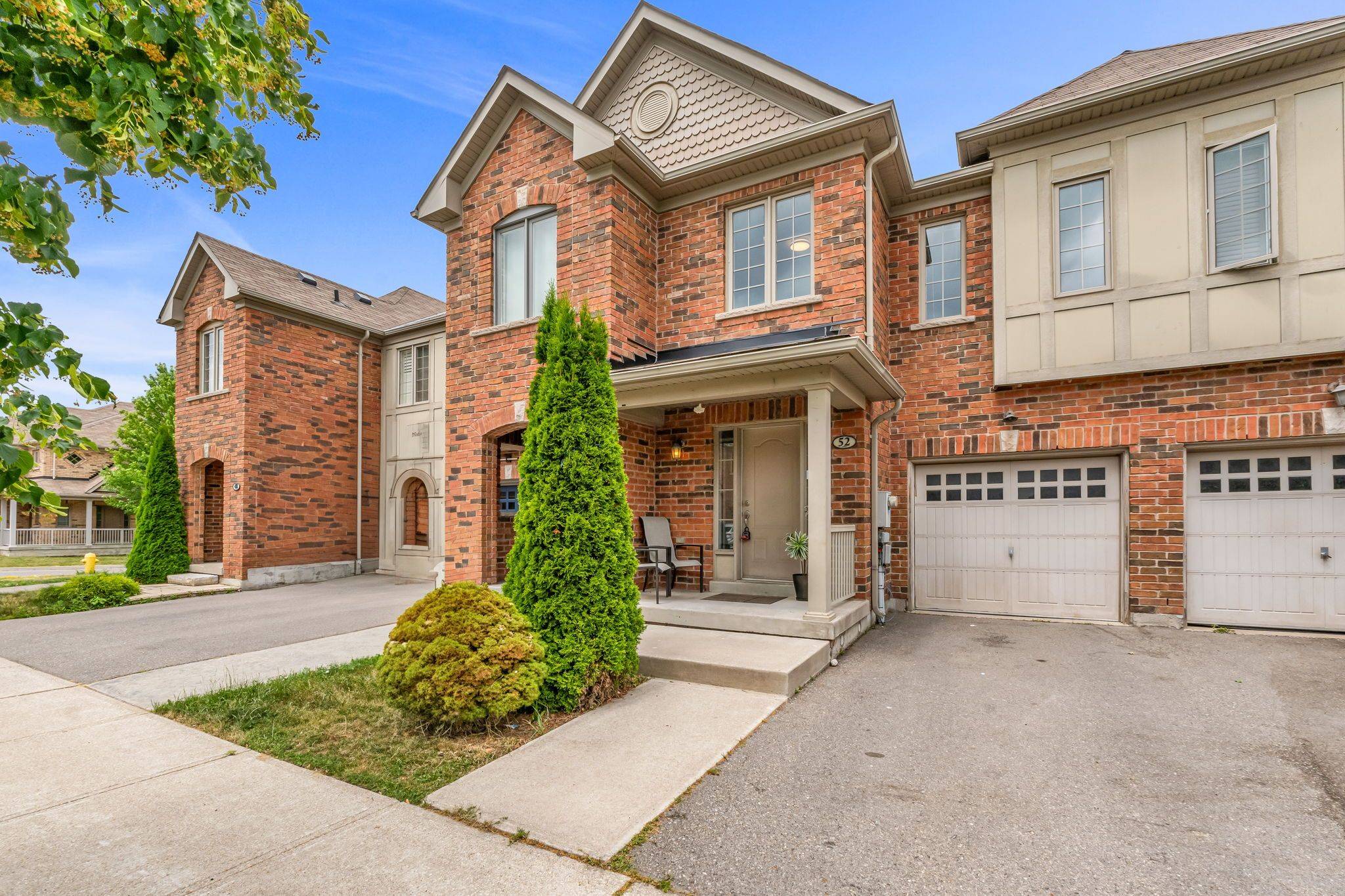 Vaughan, ON L4H 3L9,52 Muscadel RD