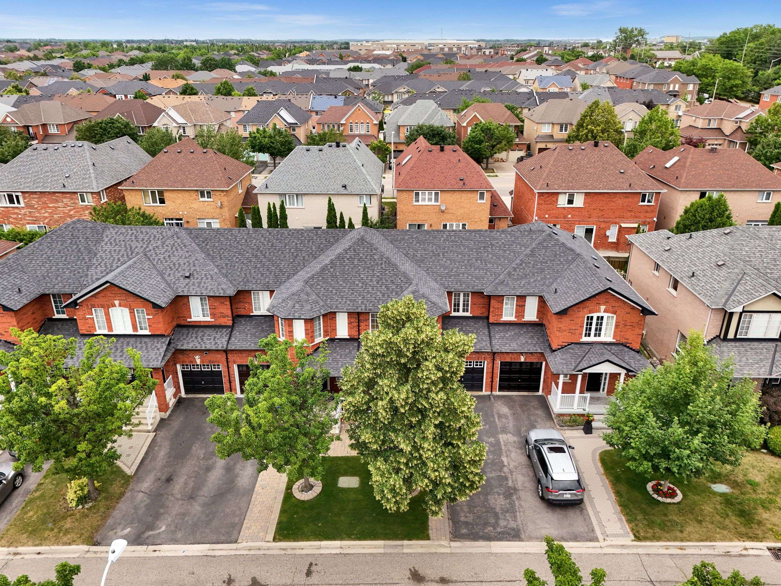 Vaughan, ON L4H 2B6,131 Legnano CRES