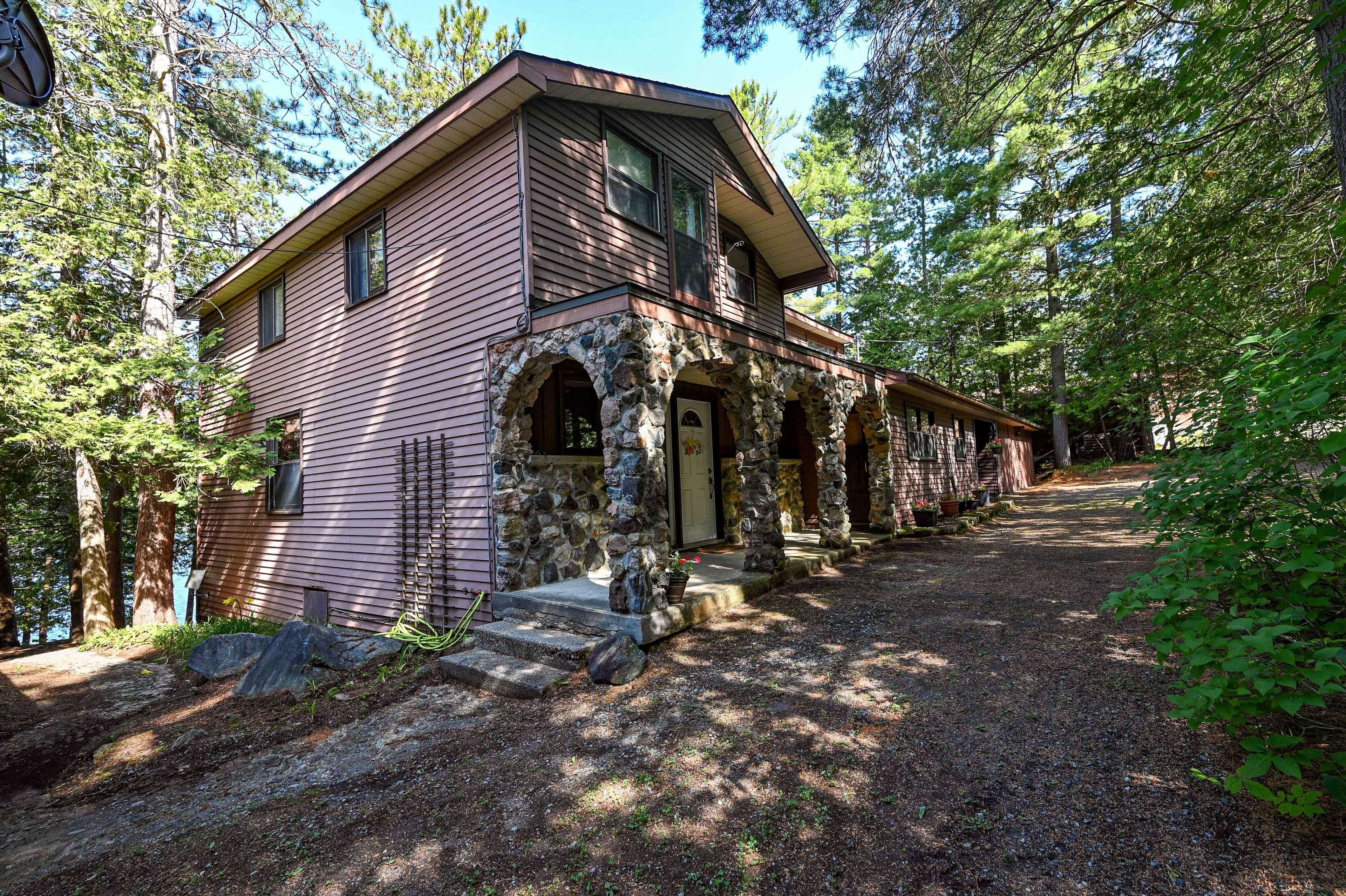 Lanark Highlands, ON K0G 1K0,349 Stewart DR
