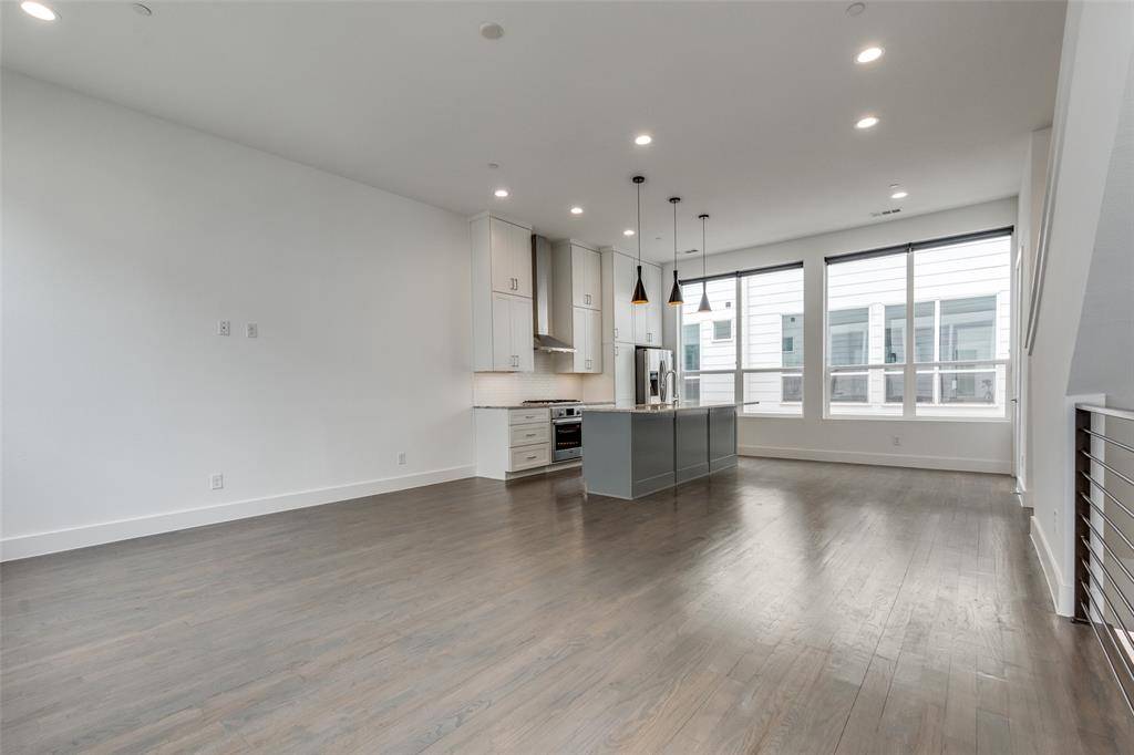 Dallas, TX 75206,5927 Lindell Avenue #104