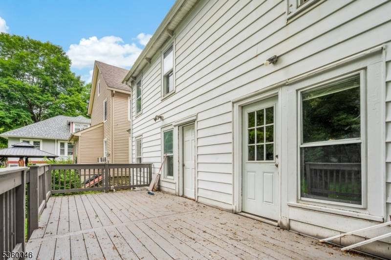 Newton Town, NJ 07860,3-5 New Hampshire St #2