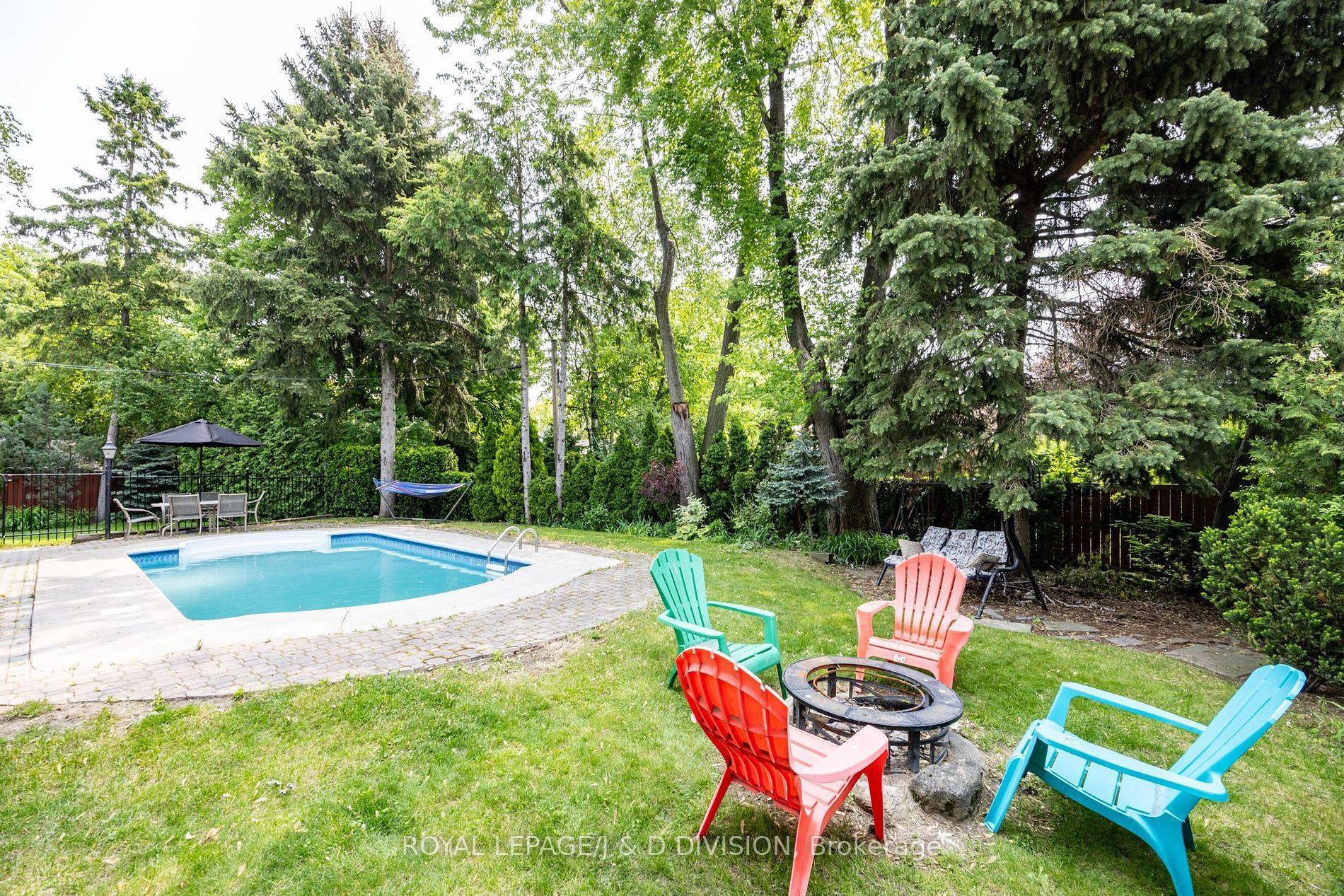 Toronto C13, ON M3A 1H9,48 Greengrove CRES