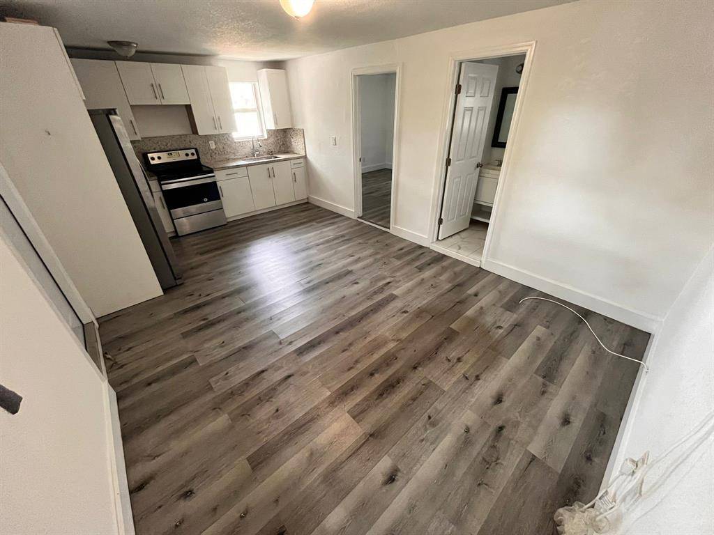 Hollywood, FL 33020,2547 Wilson St