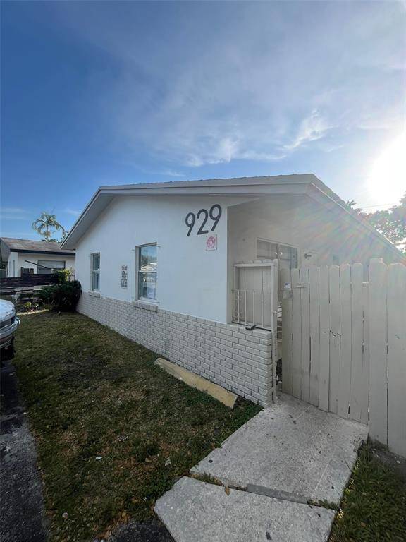 Fort Lauderdale, FL 33311,929 NW 3rd Ave #04