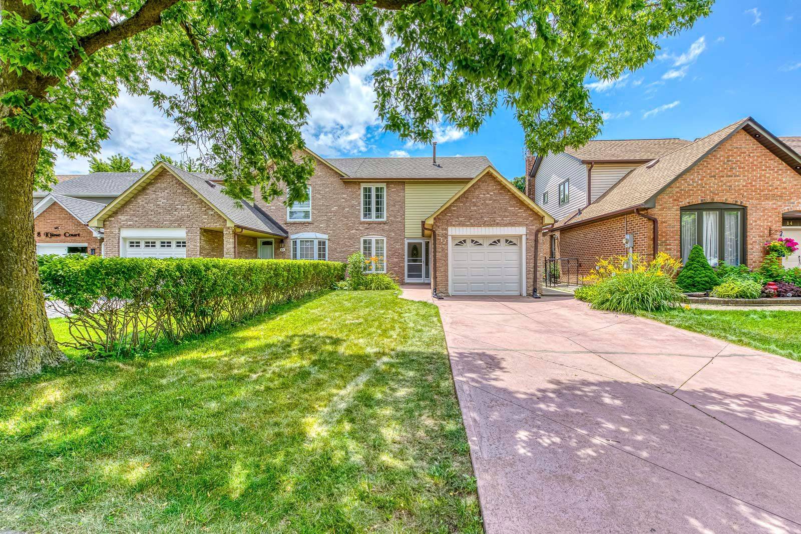 Brampton, ON L6Z 1E5,12 Kline CT