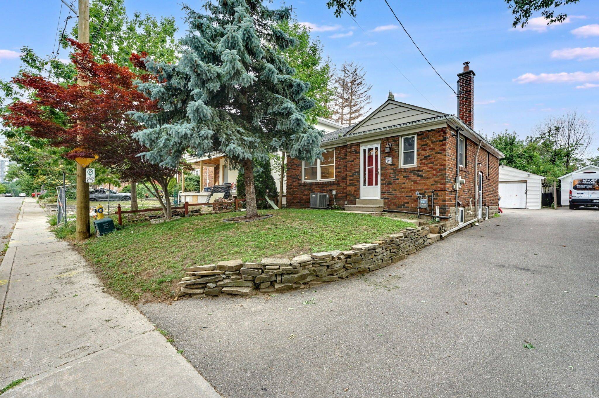 Toronto W04, ON M9N 2H1,164 William ST