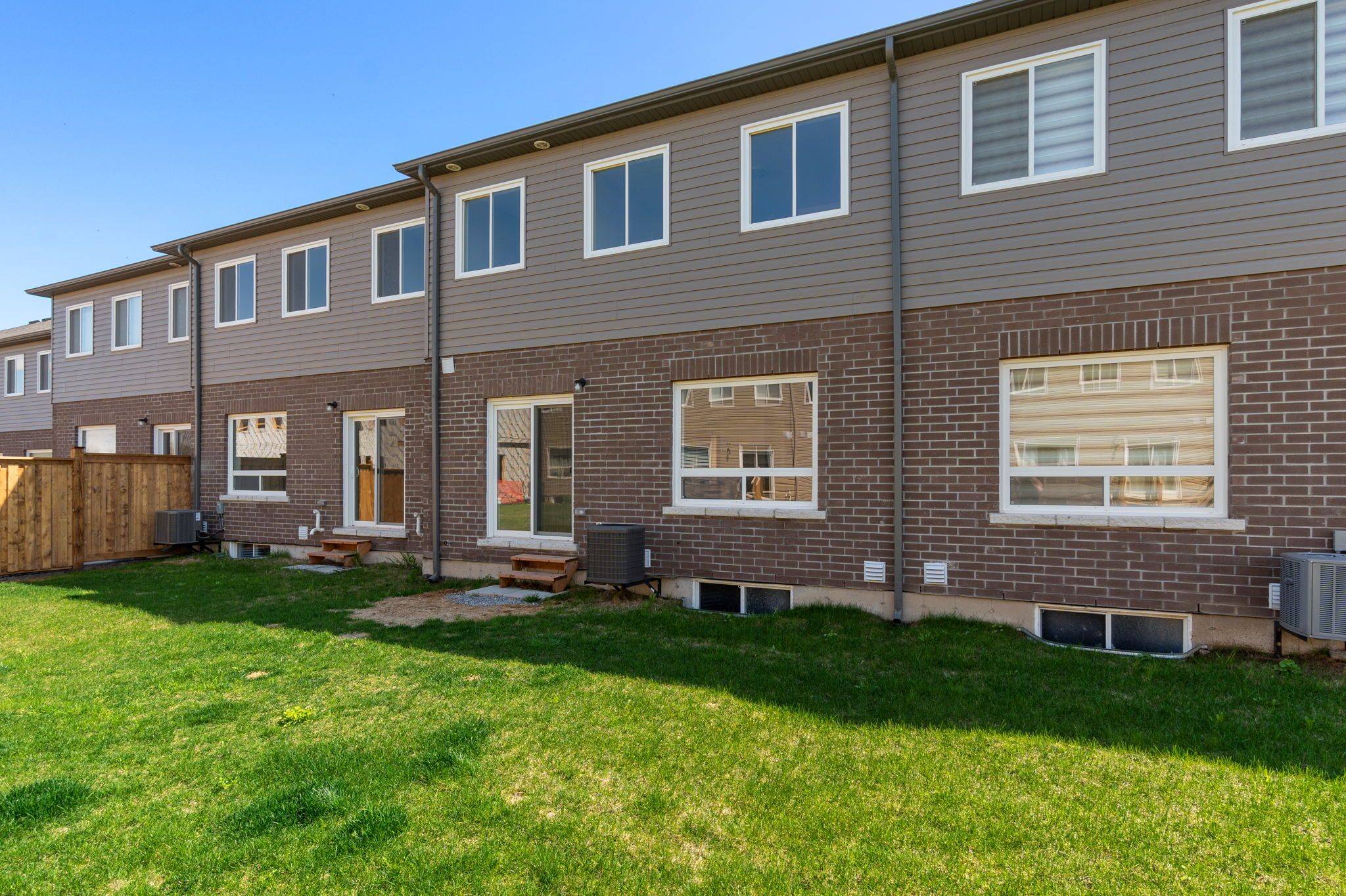 Cobourg, ON K9A 3N5,477 Hayward ST