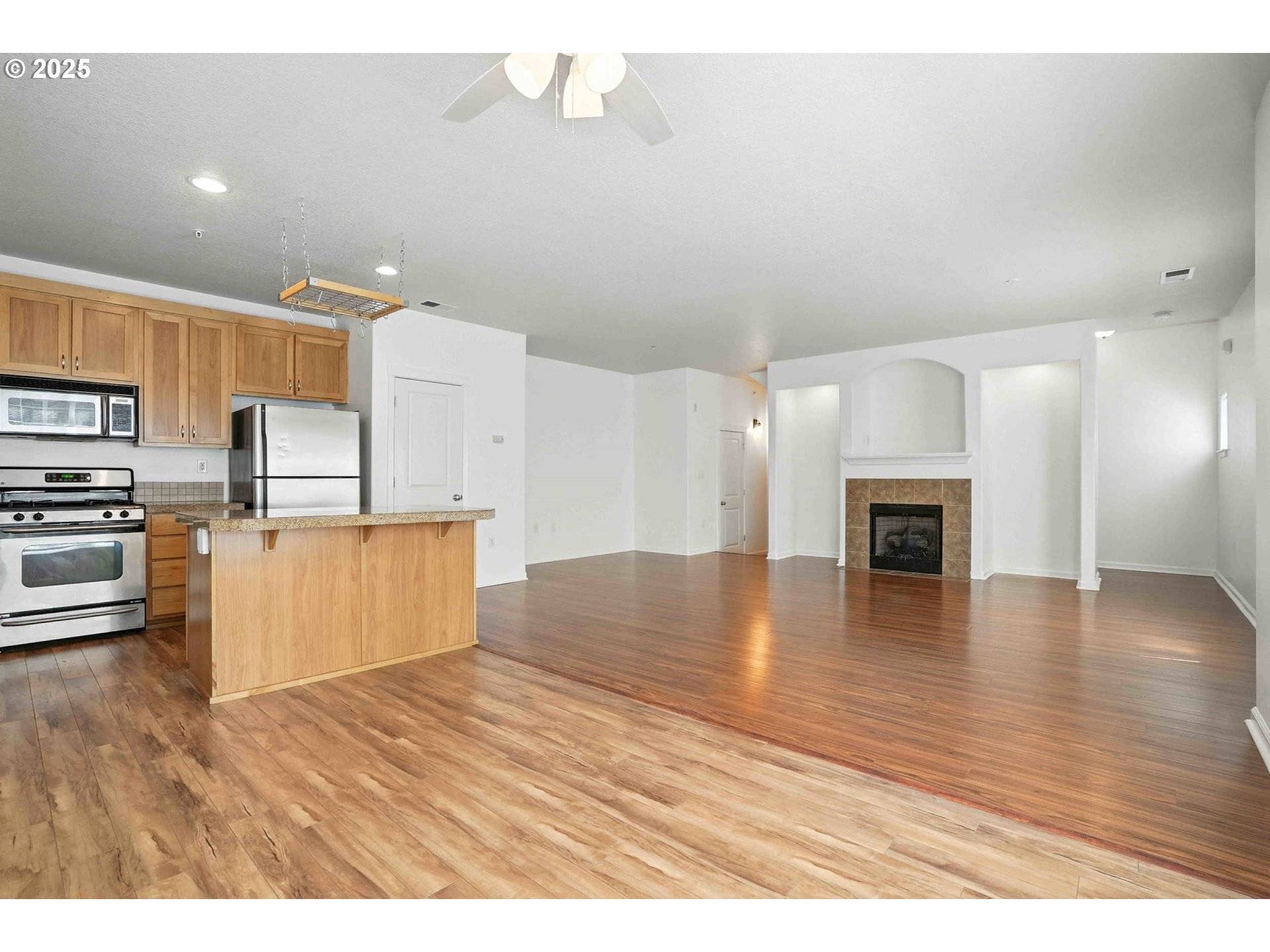 Sherwood, OR 97140,22802 SW FOREST CREEK DR #200