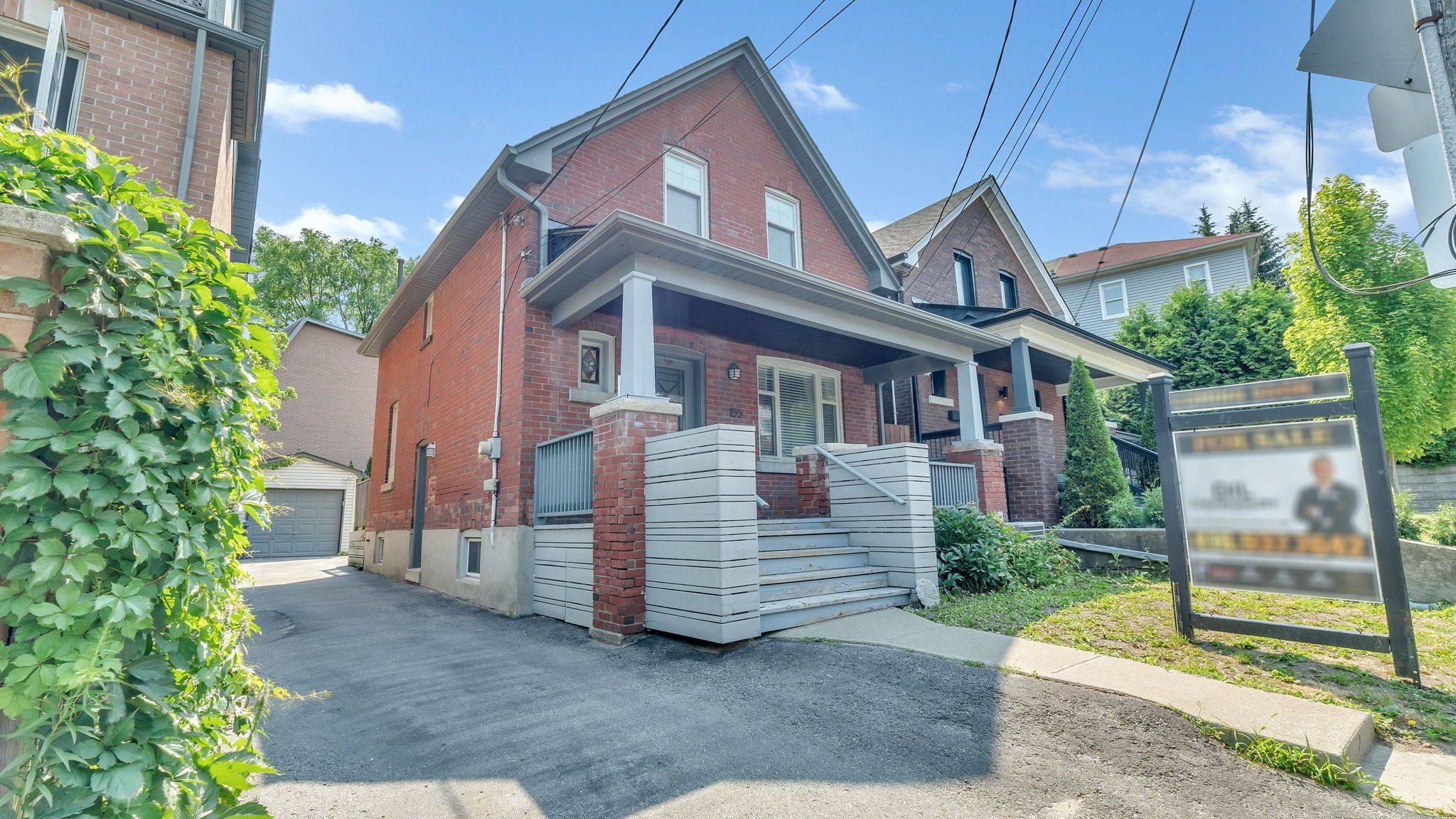 Toronto E03, ON M4C 5C3,155 Dawes RD