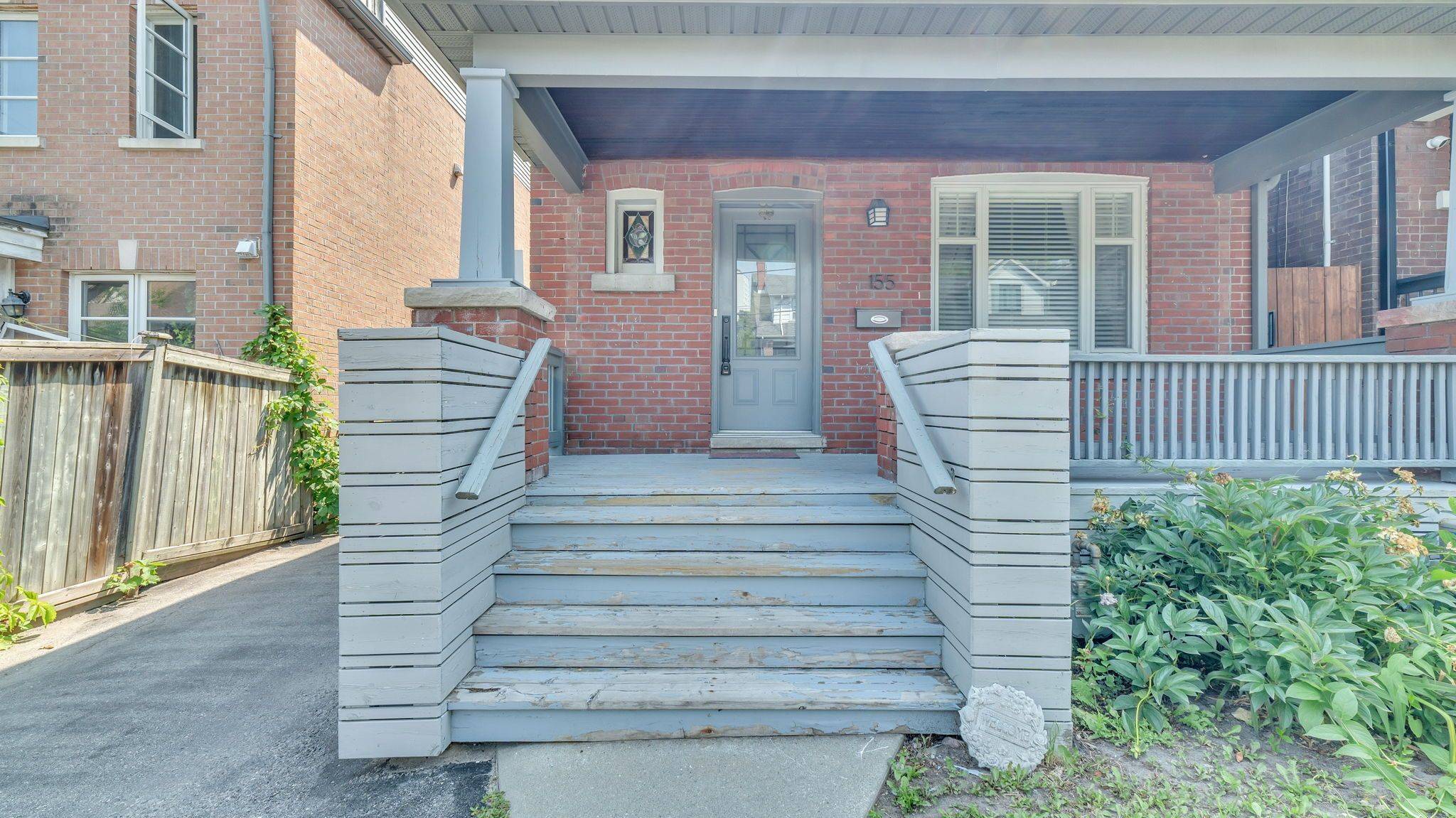 Toronto E03, ON M4C 5C3,155 Dawes RD