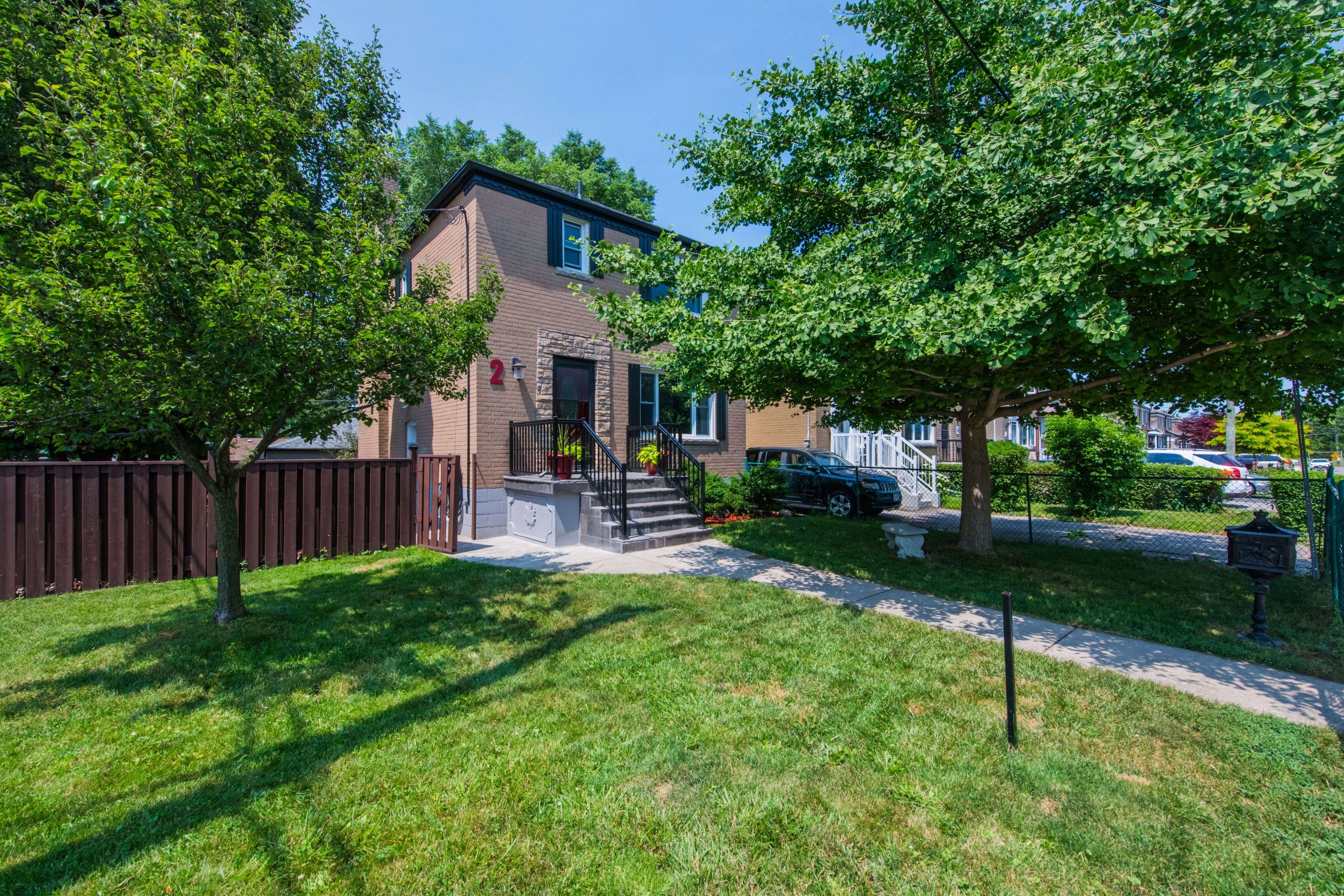 Toronto E04, ON M1K 1T4,2 Rupert ST