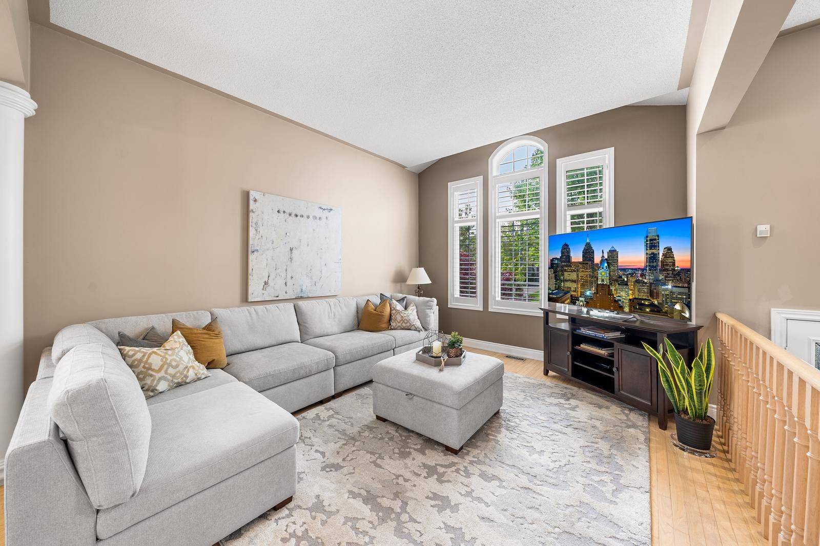 Richmond Hill, ON L4E 2Y4,28 Poplar DR