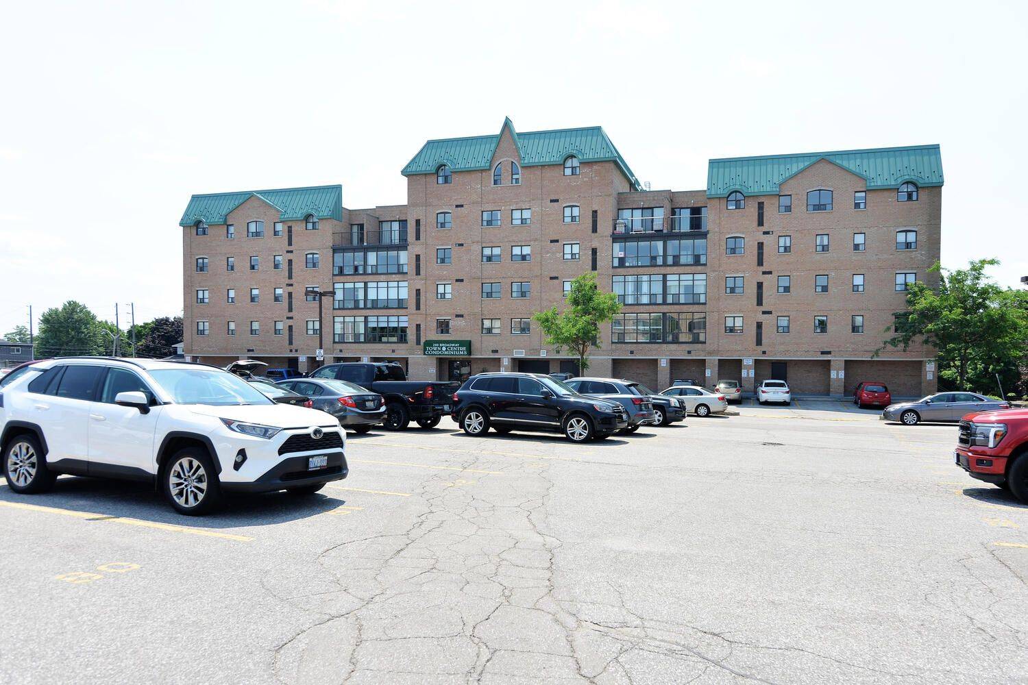 Orangeville, ON L9W 5G3,200 Broadway N/A #406