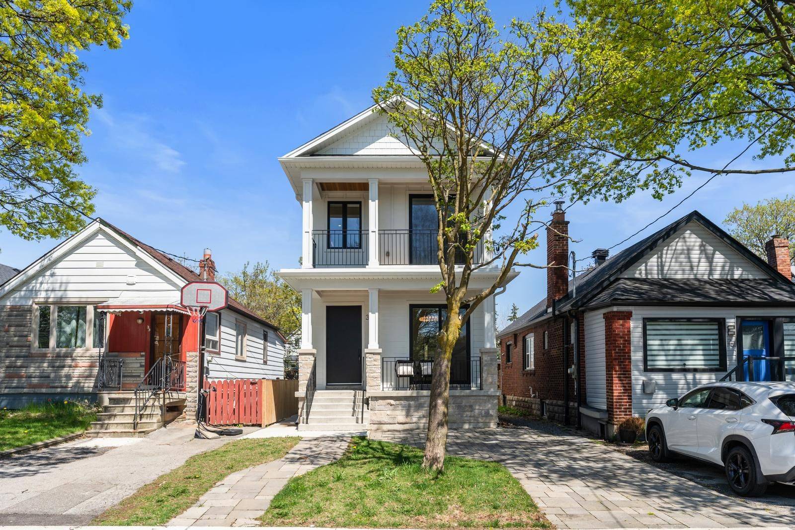 Toronto W06, ON M8V 3K2,31 Seventeenth ST