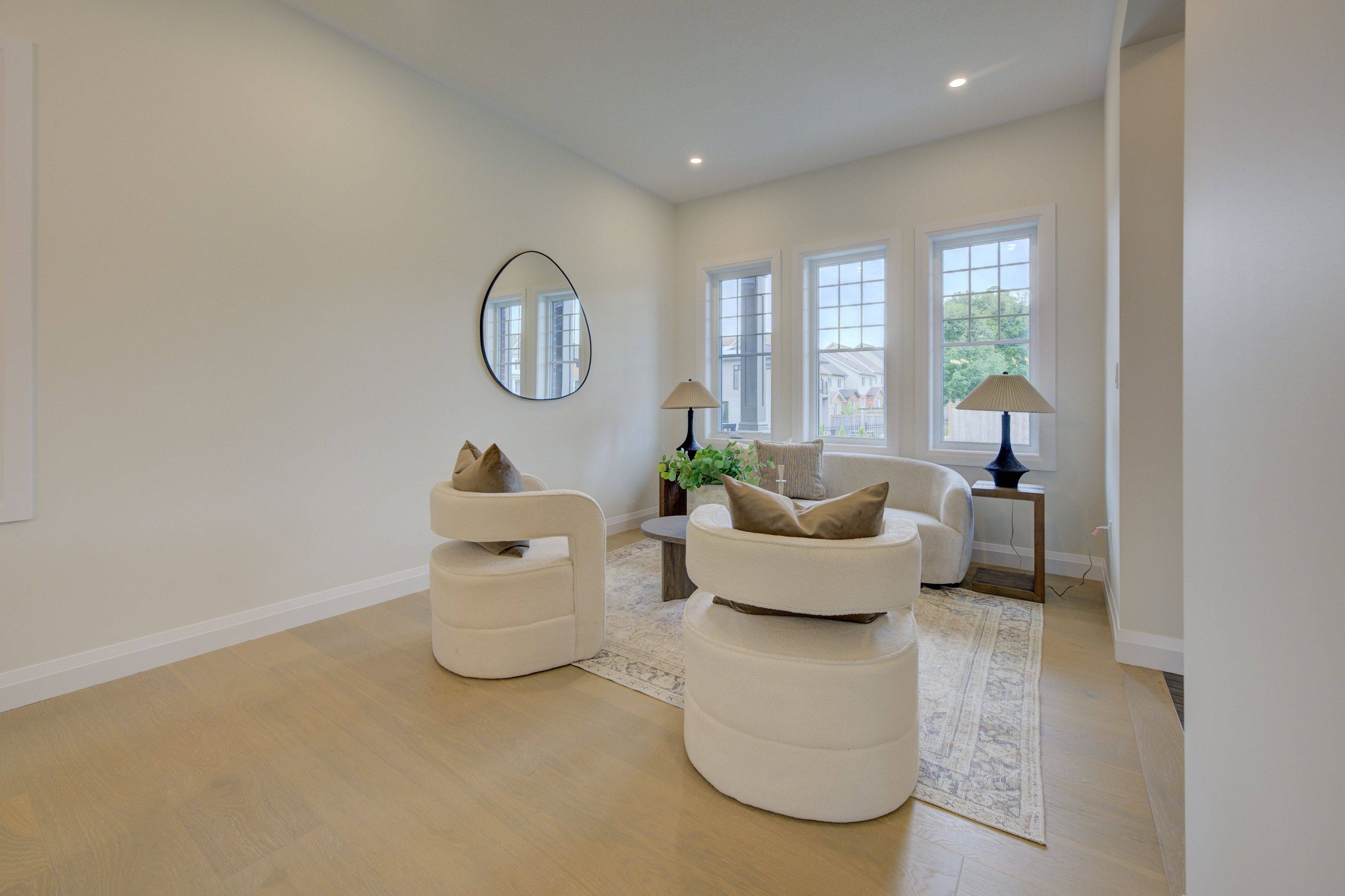 Guelph, ON N1G 0G9,210 Carrington DR