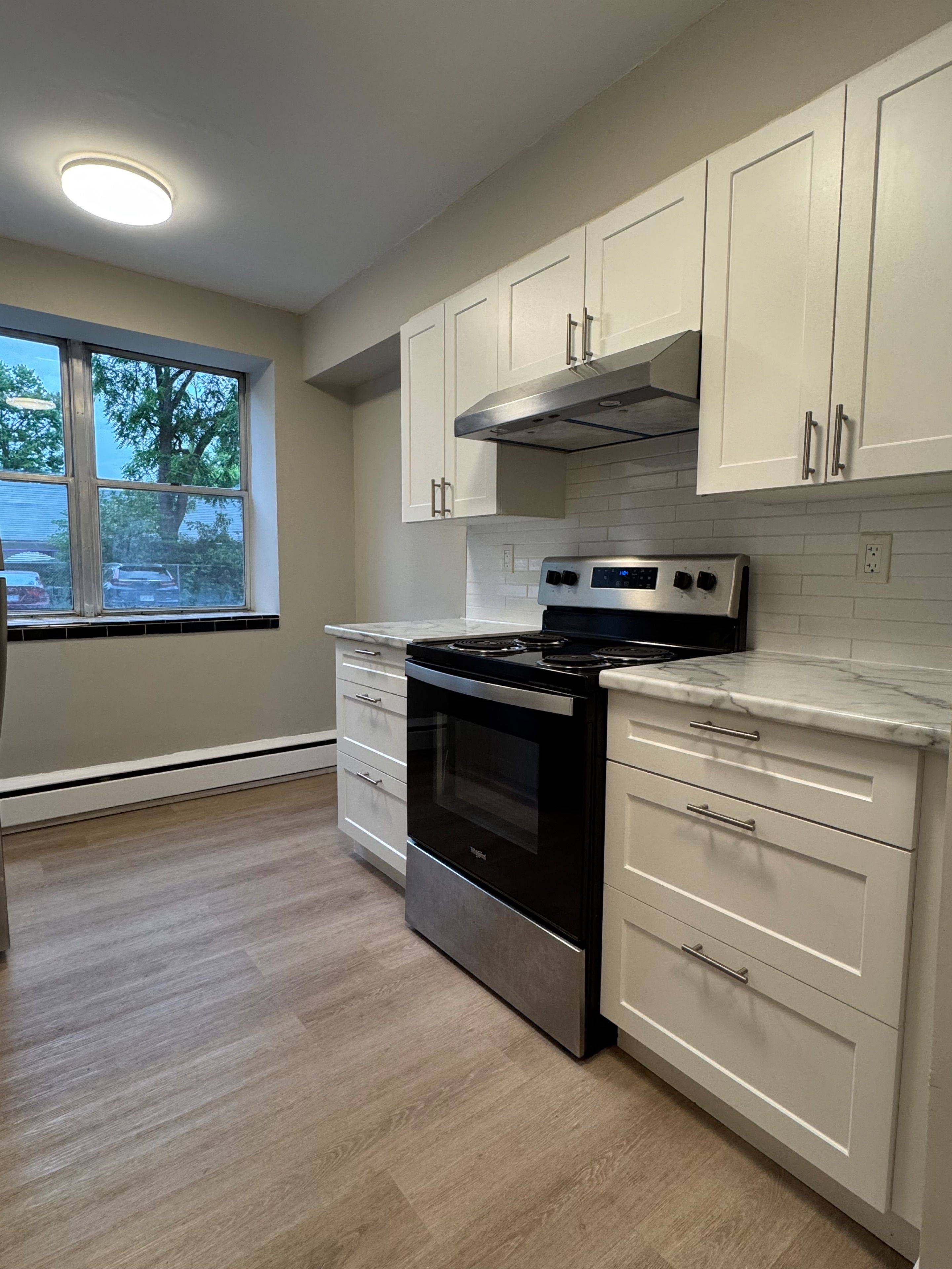 London South, ON N6C 4J8,75 High ST #106