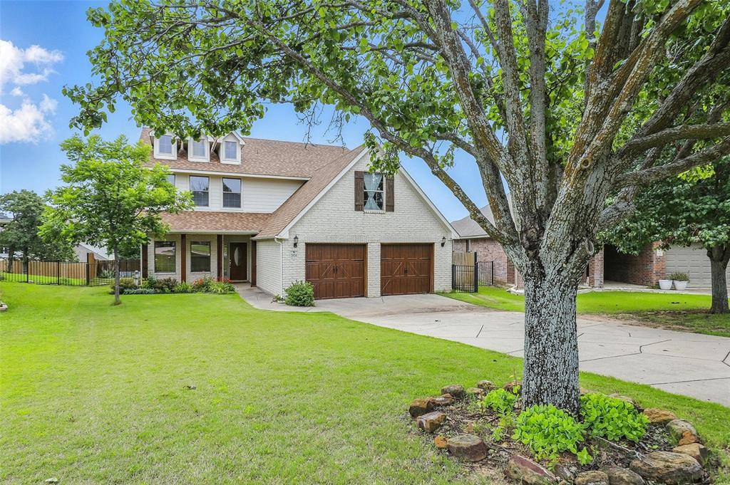Burleson, TX 76028,2824 Greenway Drive