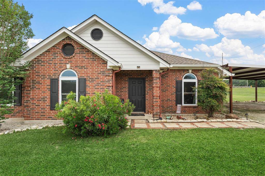Whitney, TX 76692,104 Oak Hill Loop