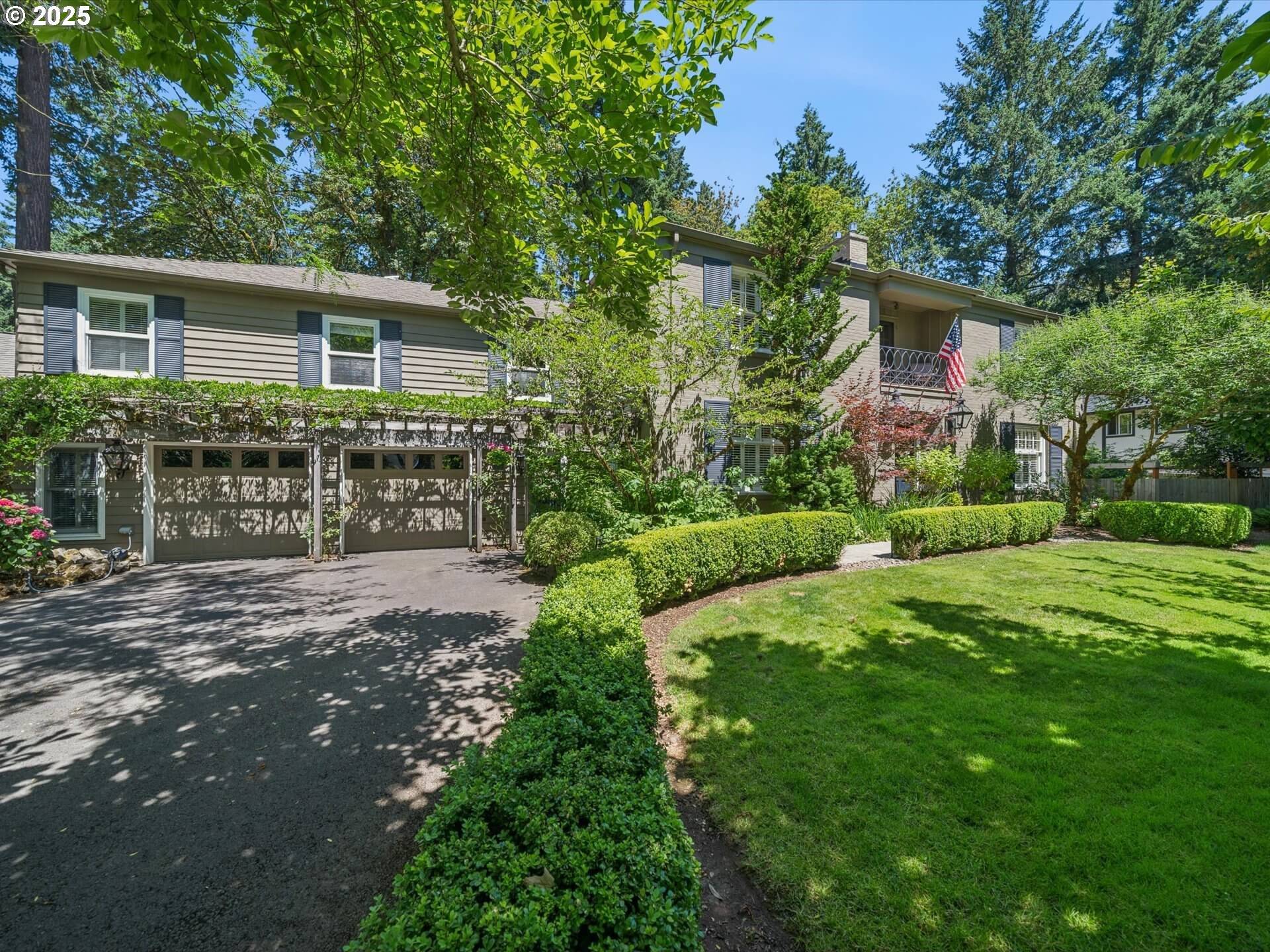Lake Oswego, OR 97034,168 PINE VALLEY RD