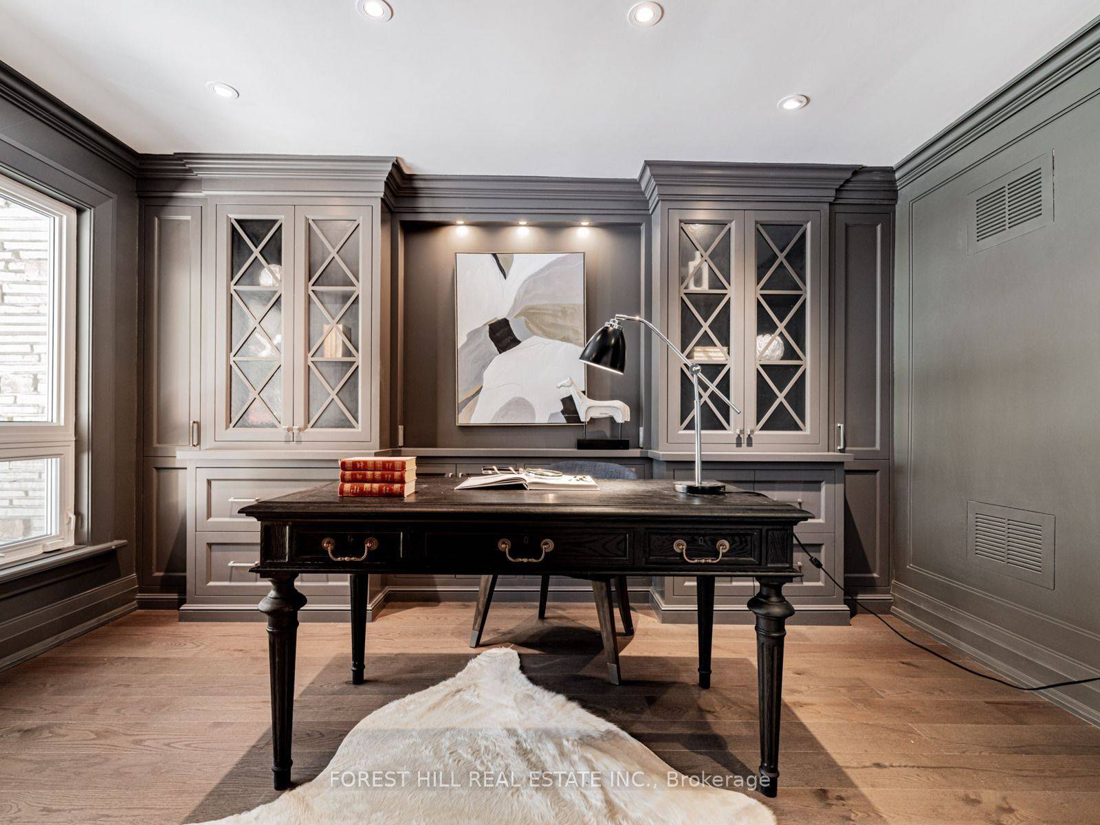 Toronto C13, ON M3B 3G5,16 Sagewood DR