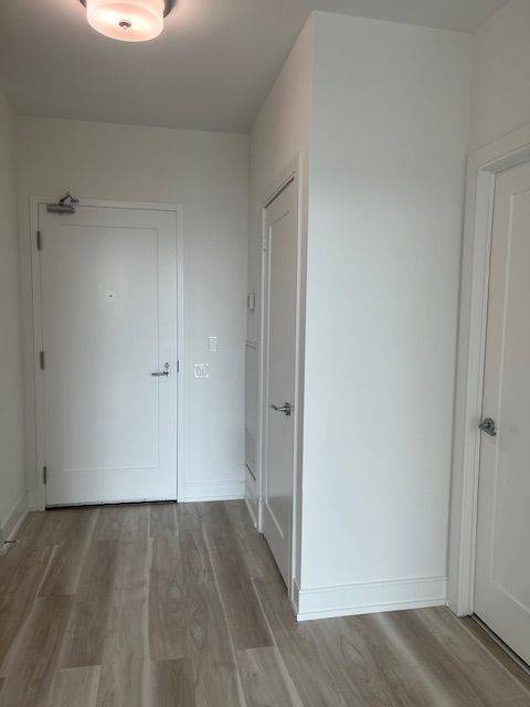 Toronto C03, ON M5P 2Y2,310 Tweedsmuir AVE #710