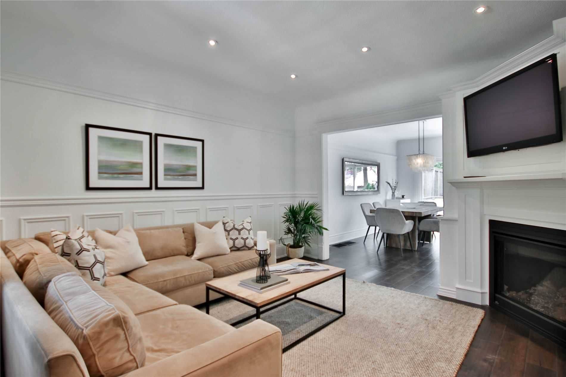Toronto E01, ON M4K 1M6,21 Dearbourne AVE
