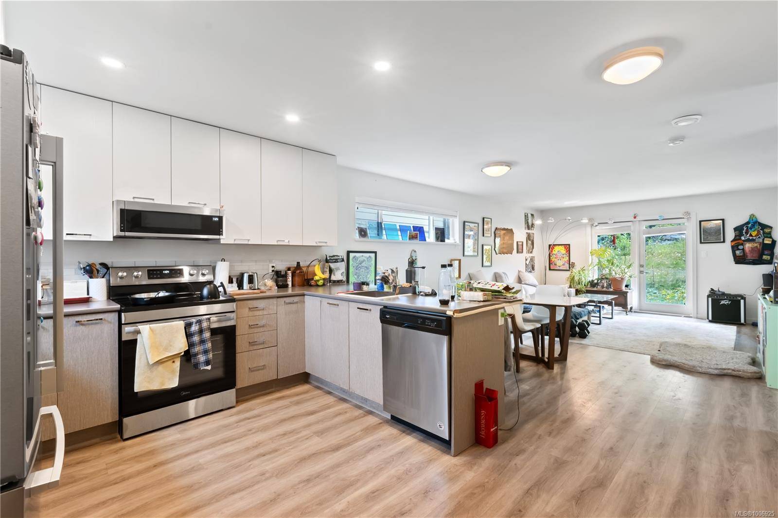 Ucluelet, BC V0R 3A0,1782 St. Jacques Blvd #2