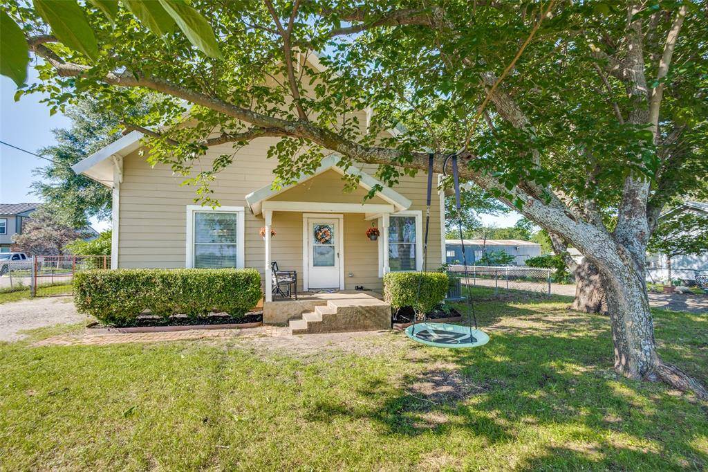 Justin, TX 76247,1009 W 7th Street