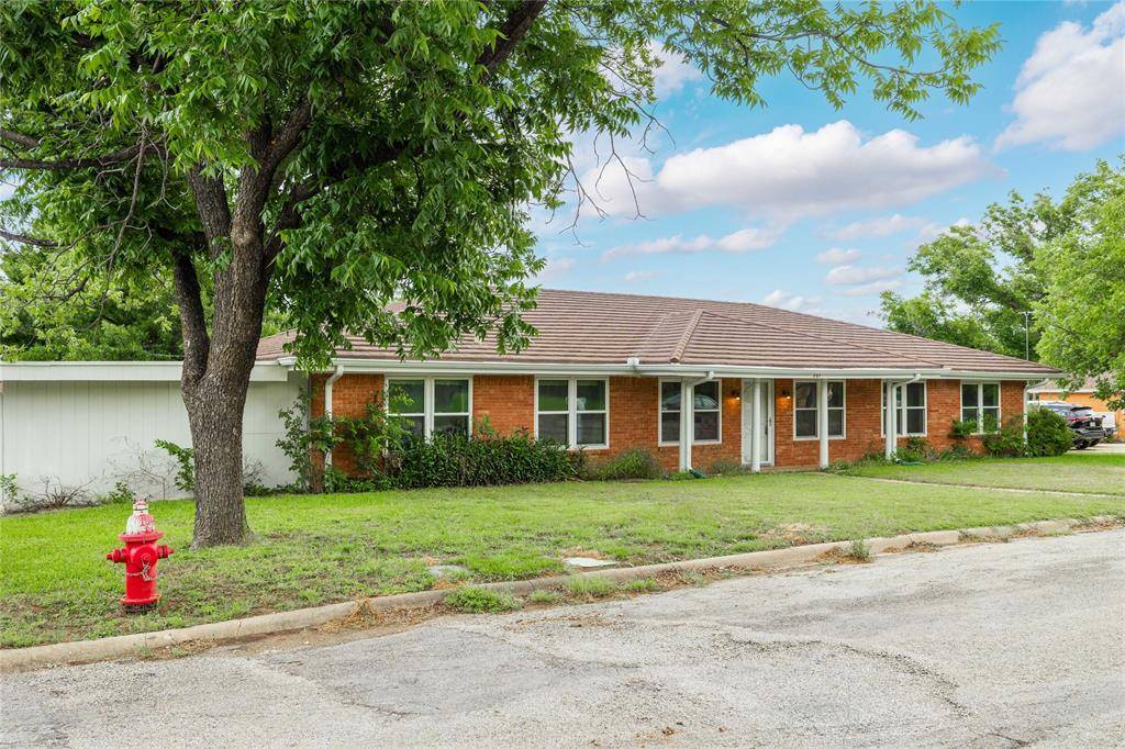 Coleman, TX 76834,201 Palestine Street