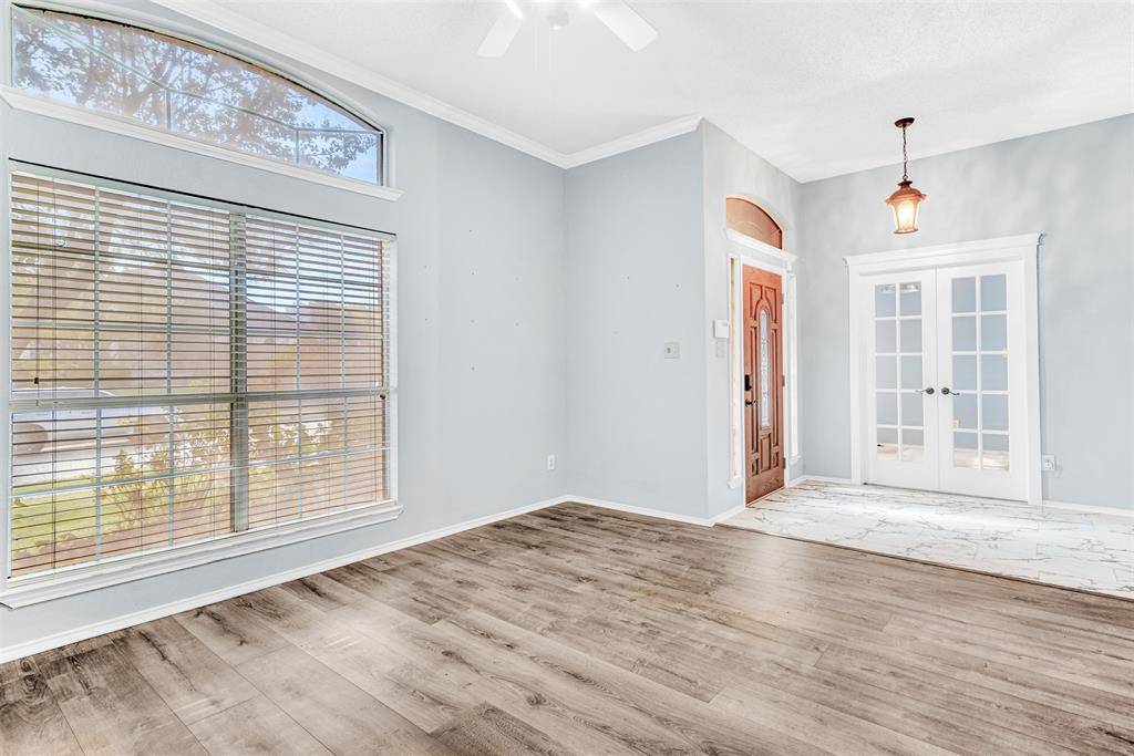 Plano, TX 75025,1401 Newbury Lane