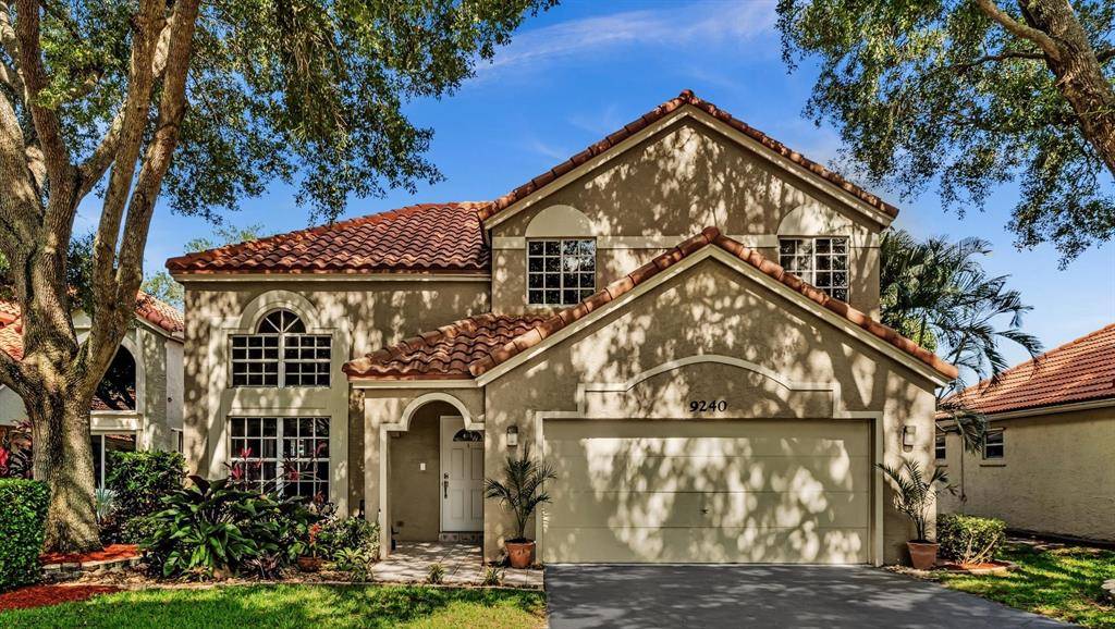 Davie, FL 33328,9240 Oak Grove Cir