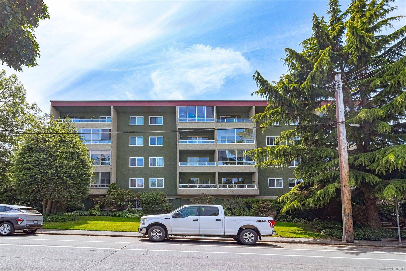 Victoria, BC V8V 3N9,1235 Johnson St #301