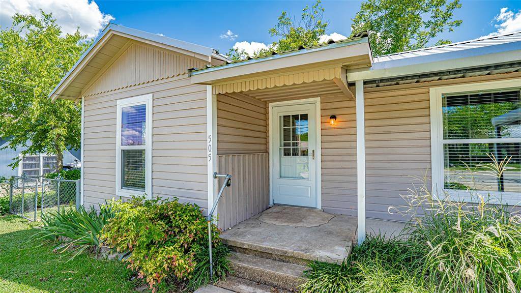 Glen Rose, TX 76043,505 Hereford Street