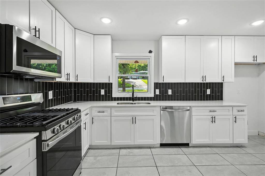 Arlington, TX 76013,1404 Briarwood Boulevard