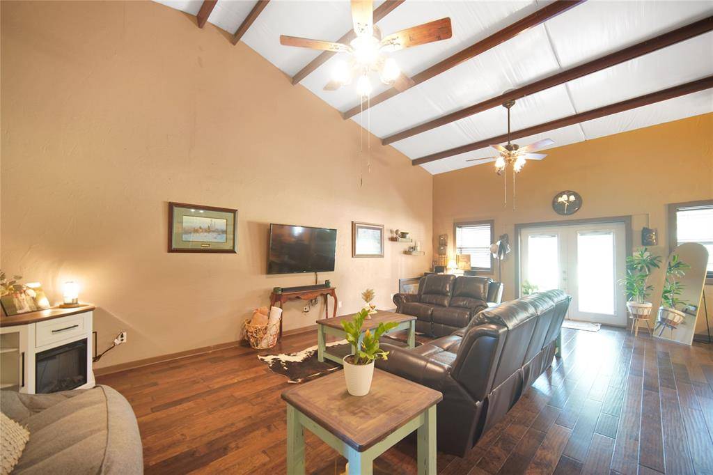 Jacksboro, TX 76458,5595 Shawver Road