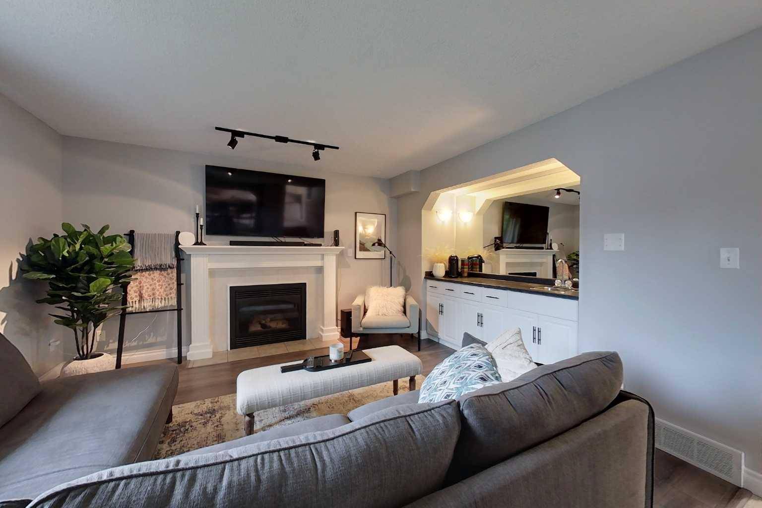 Slave Lake, AB T0G 2A4,805 7 AVE SW