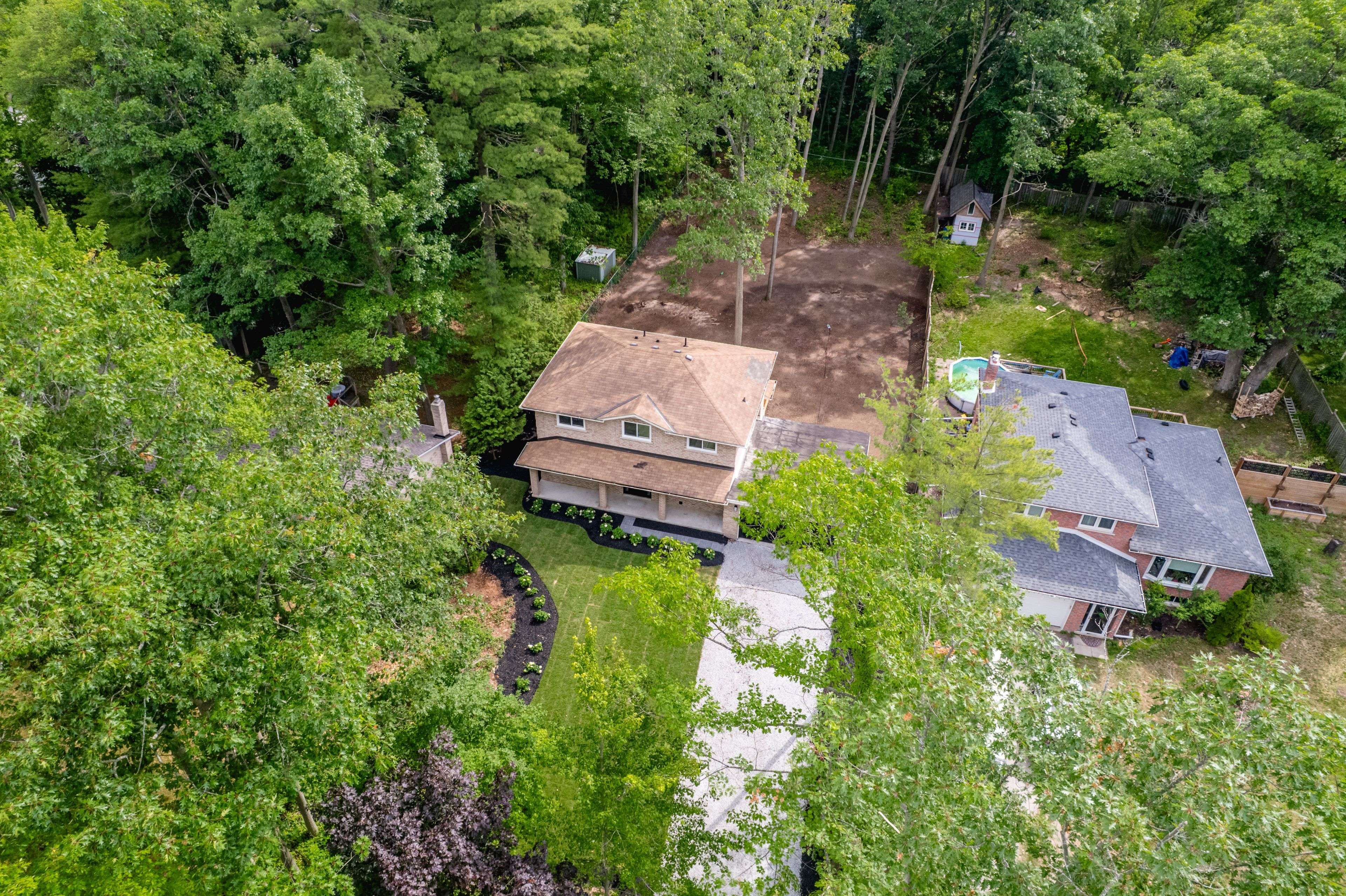 East Gwillimbury, ON L9N 1J9,233 Park AVE
