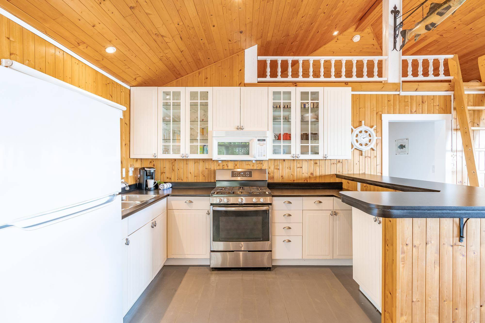 Tiny, ON L9M 0C1,1449 Champlain RD