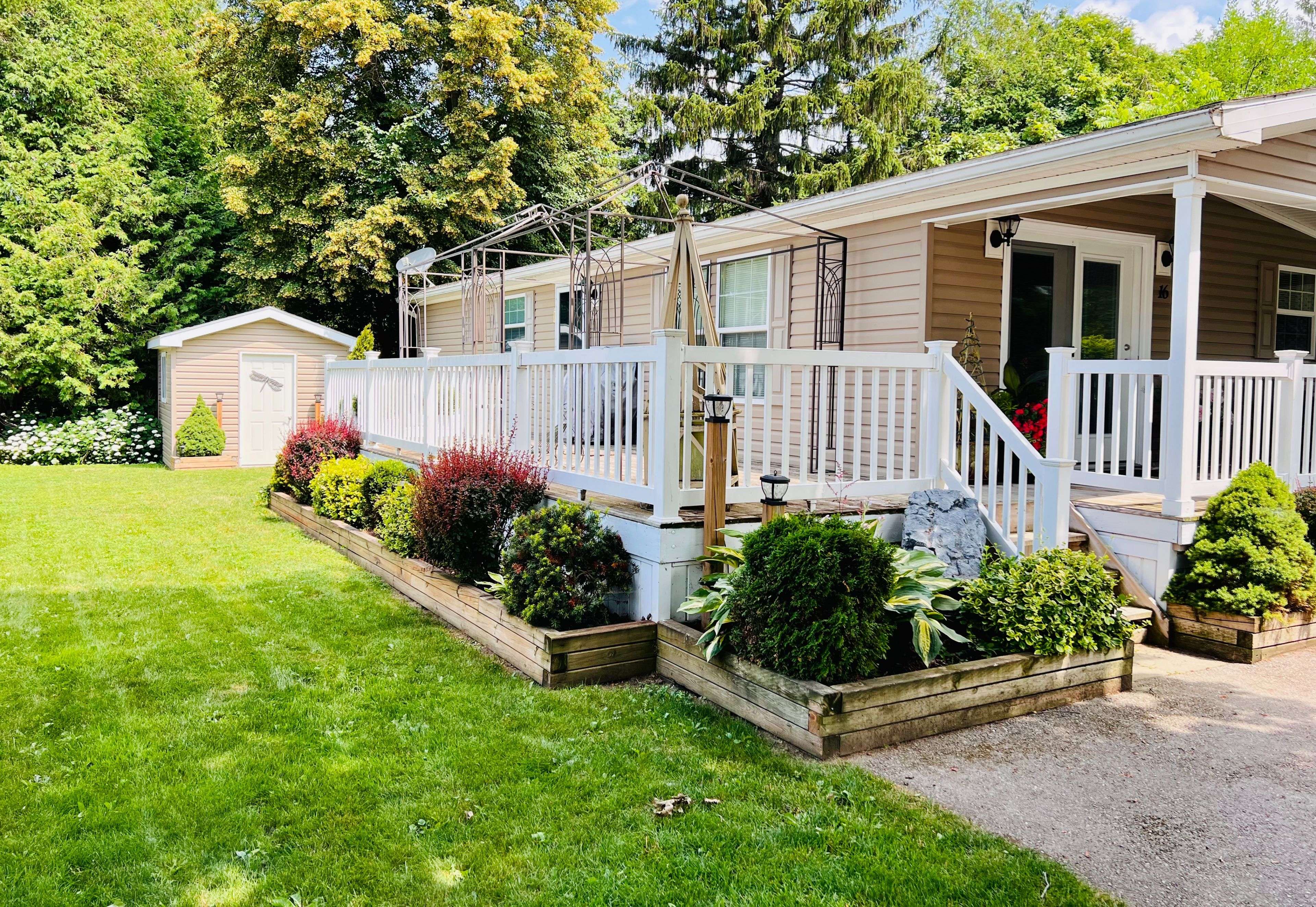 Ashfield-colborne-wawanosh, ON N7A 3Y3,16 Sutton DR