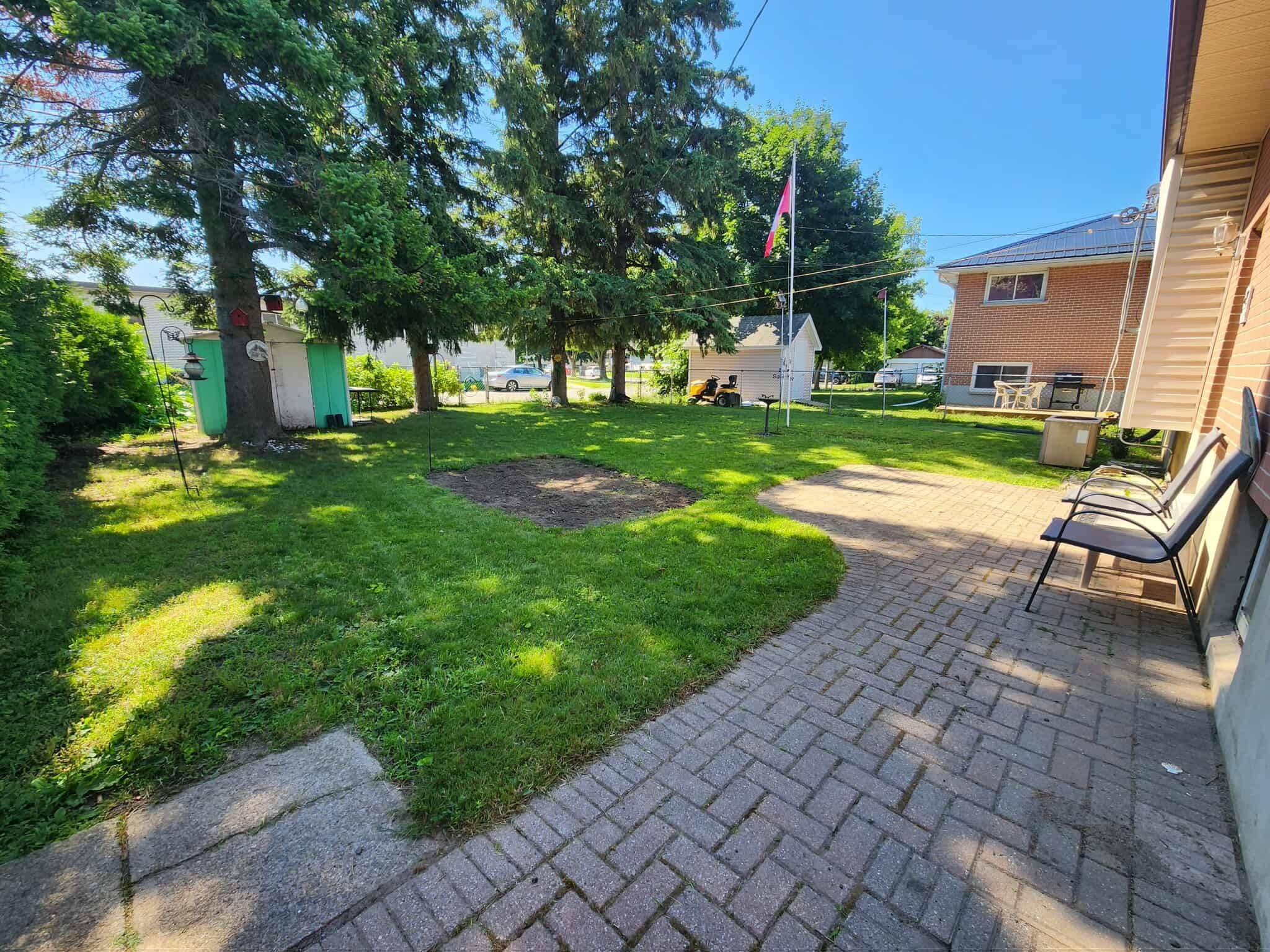 Brockville, ON K6V 1X2,73 Reynolds DR
