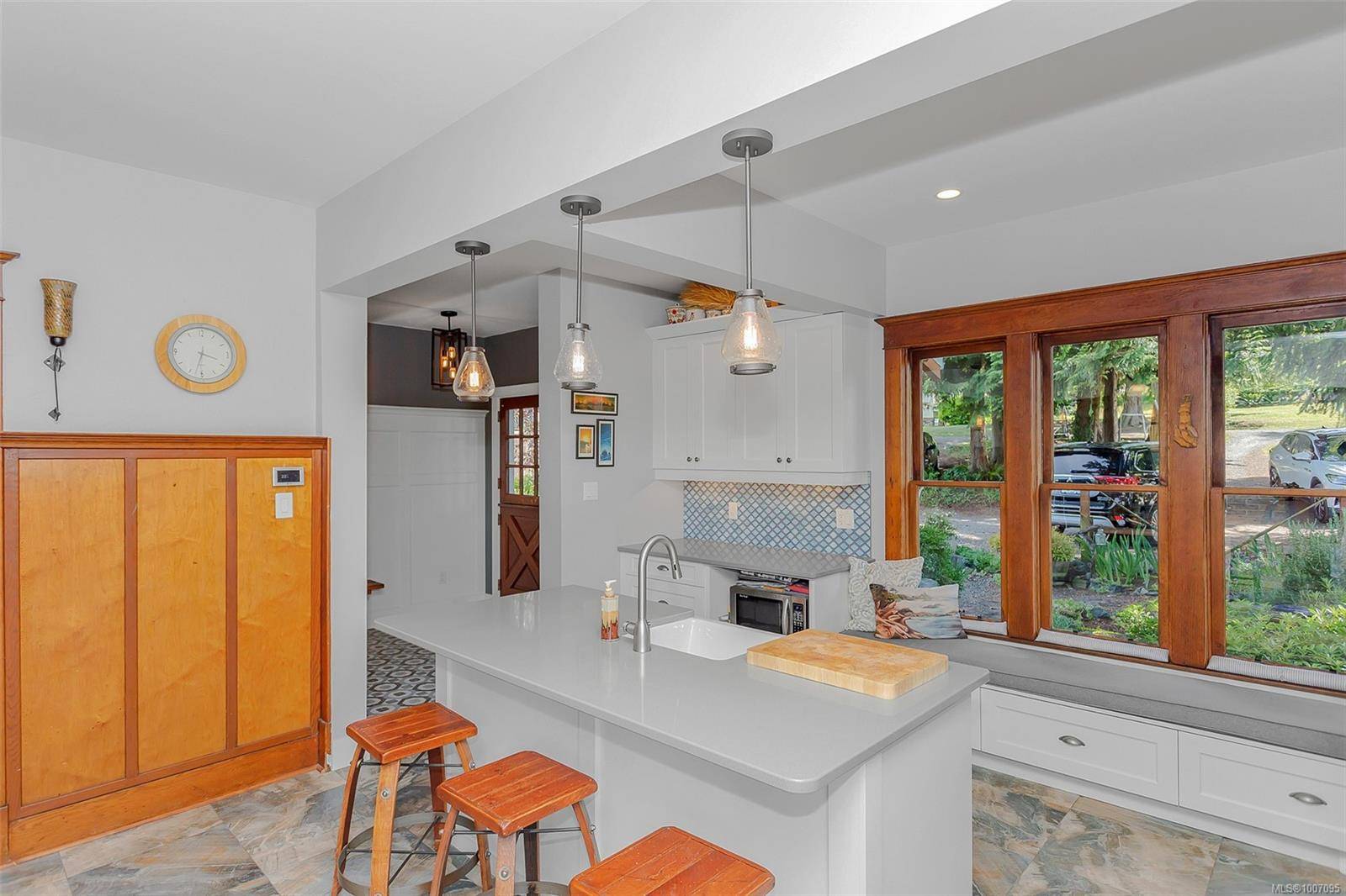 Lantzville, BC V0R 2H0,7091 Dickinson Rd