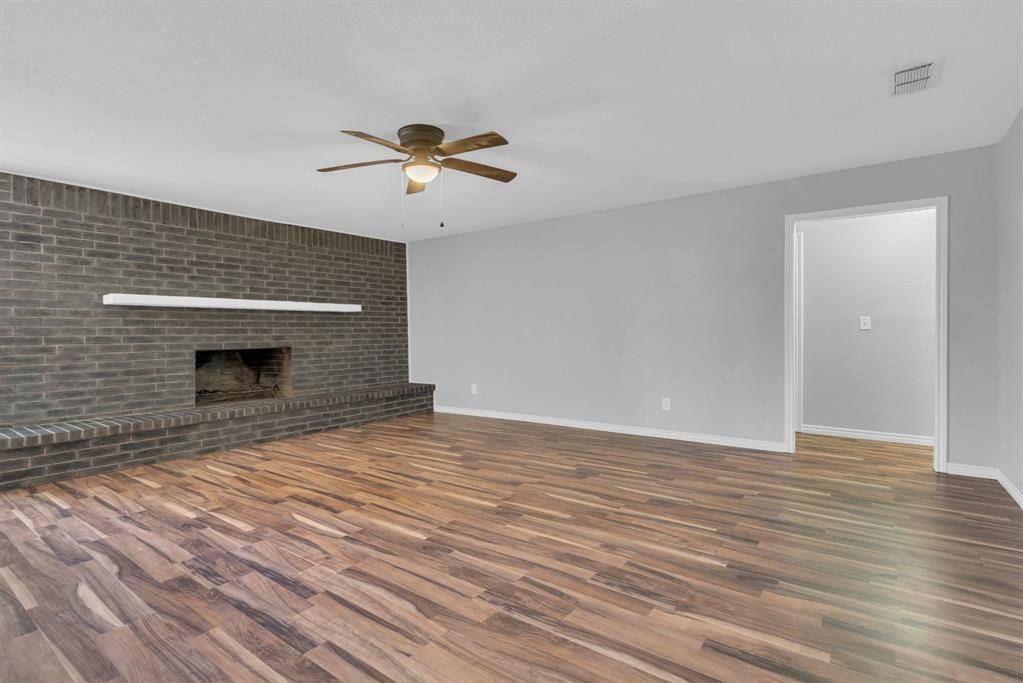 Bowie, TX 76230,1507 Linda Street