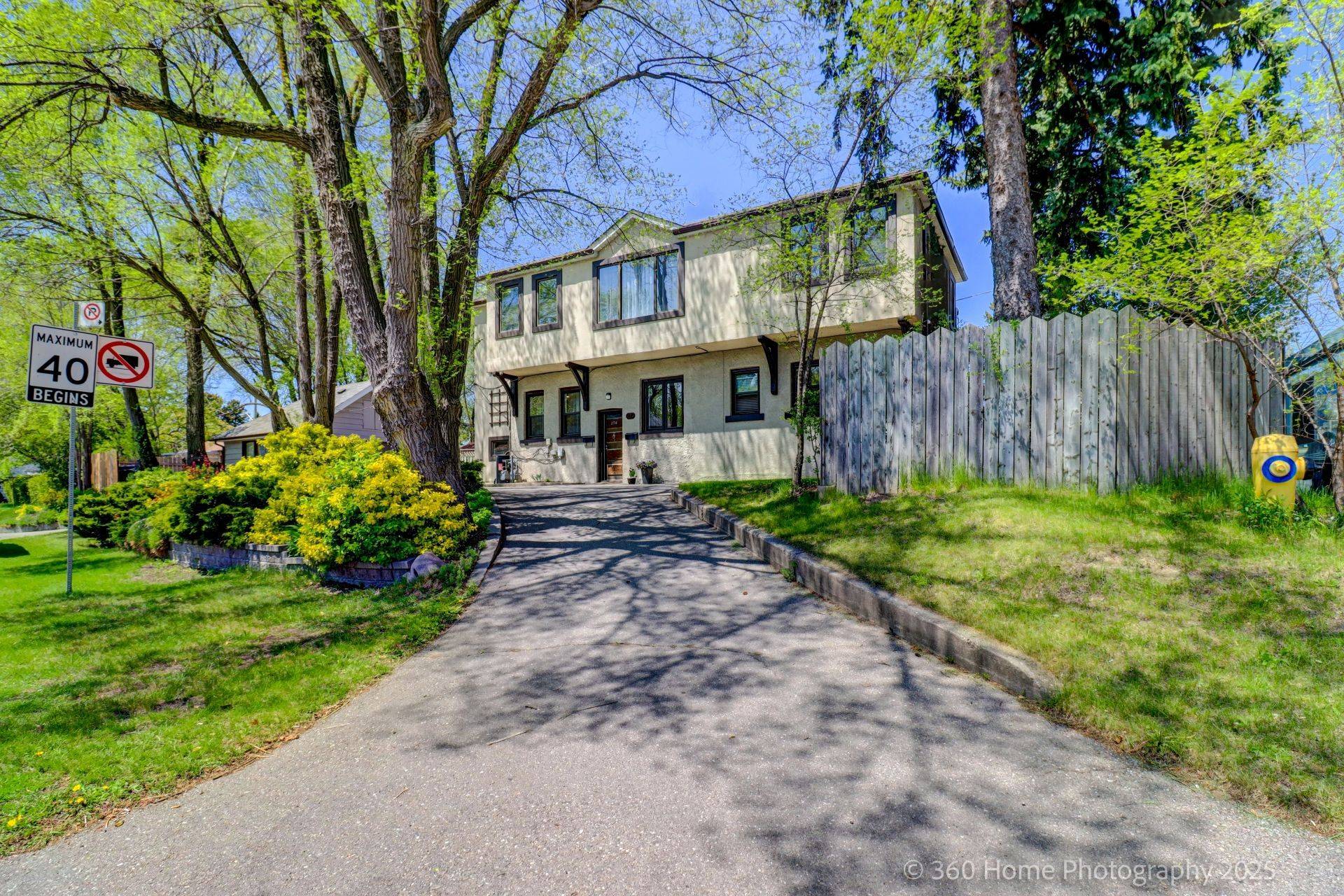 Toronto E04, ON M1L 3G2,274 Pharmacy AVE